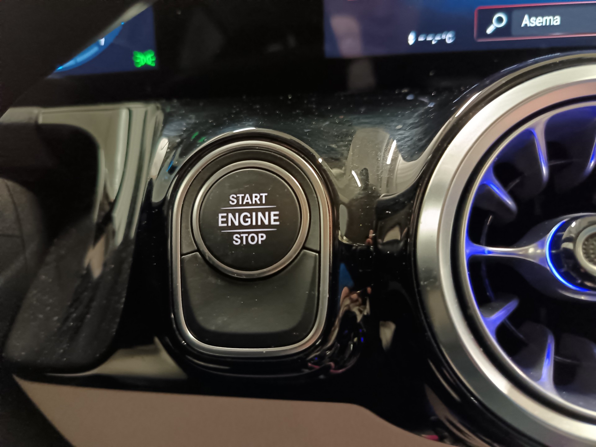 MERCEDES-BENZ GLA 2021