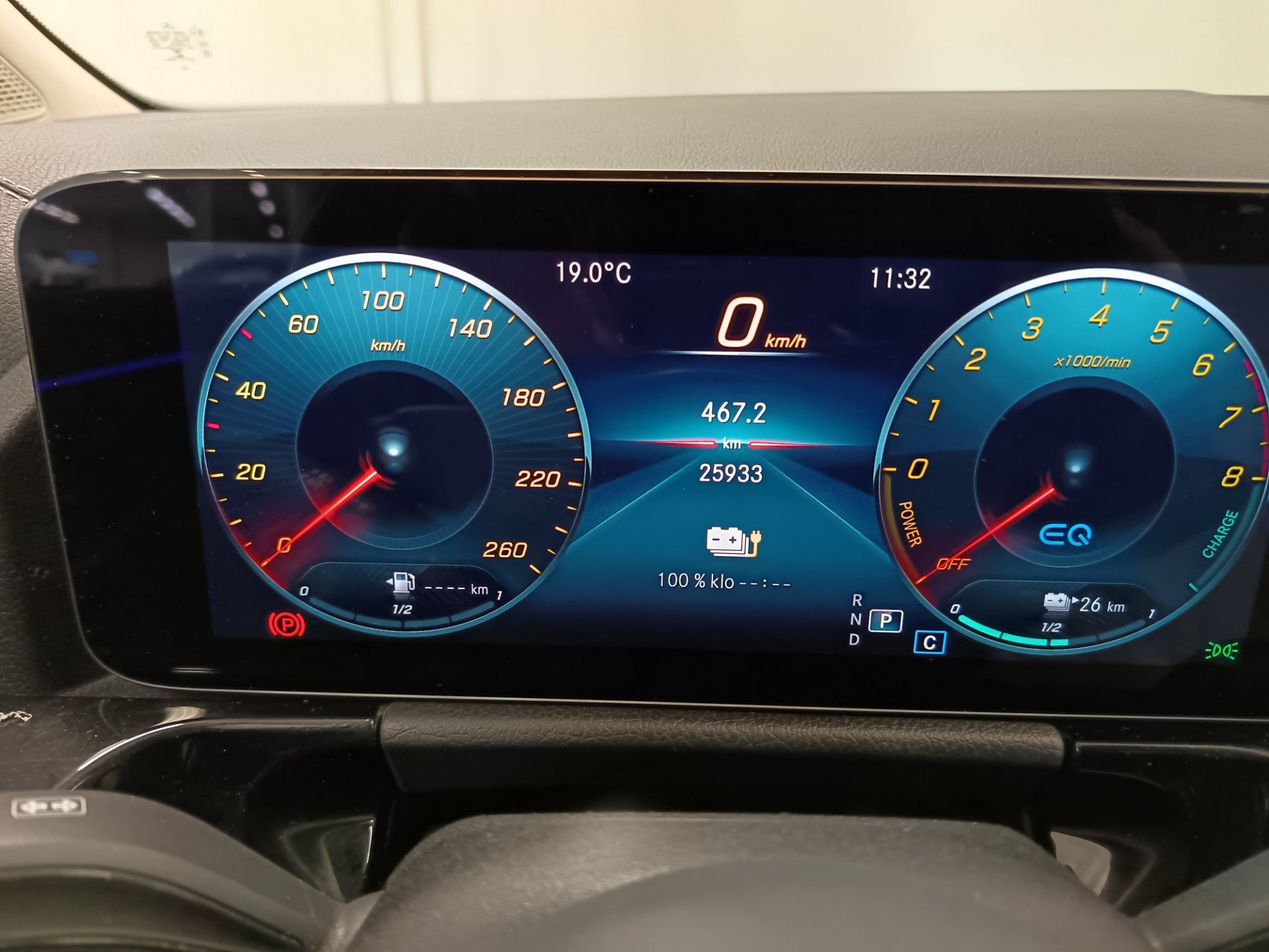 MERCEDES-BENZ GLA 2021