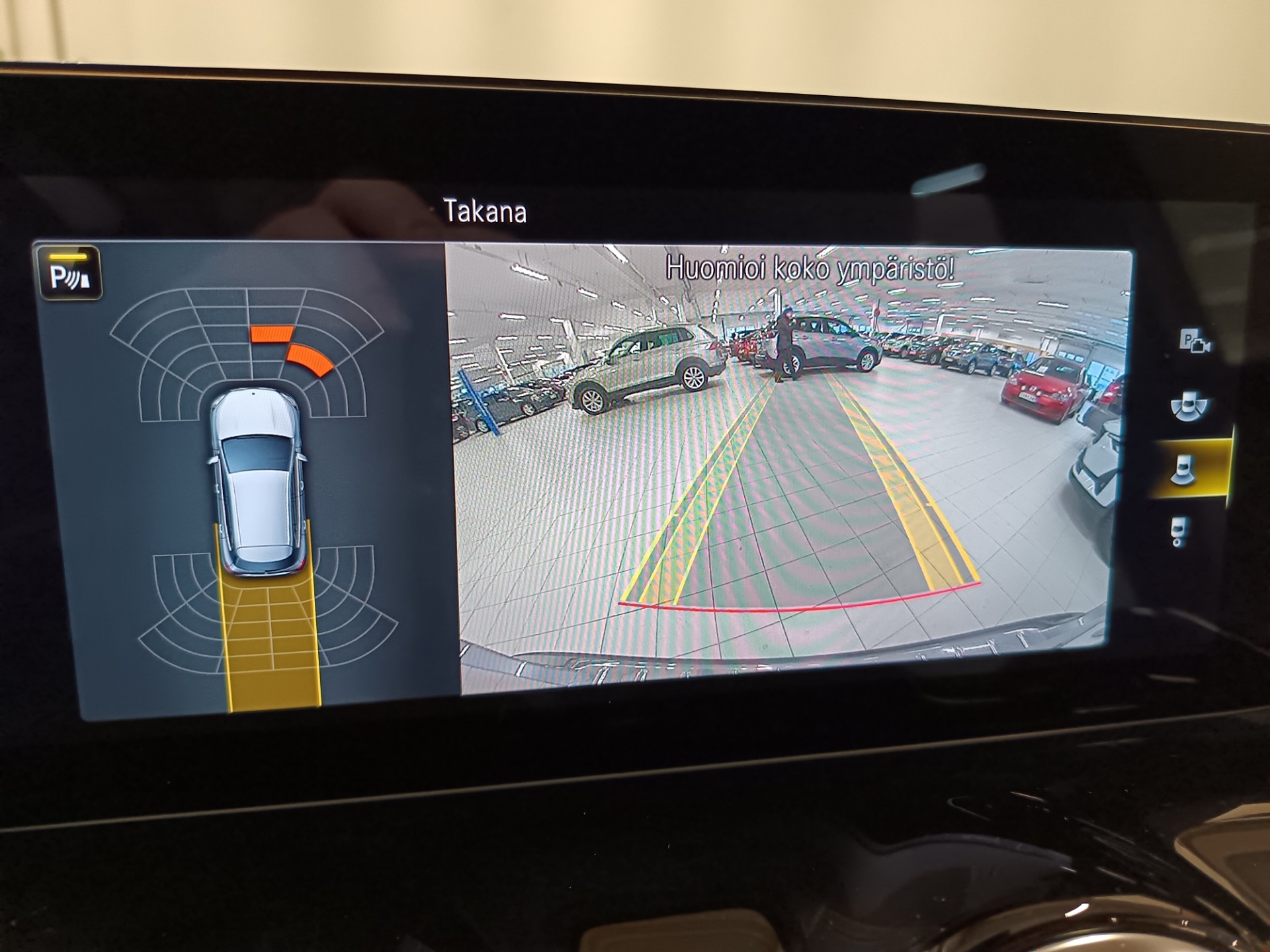 MERCEDES-BENZ GLA 2021