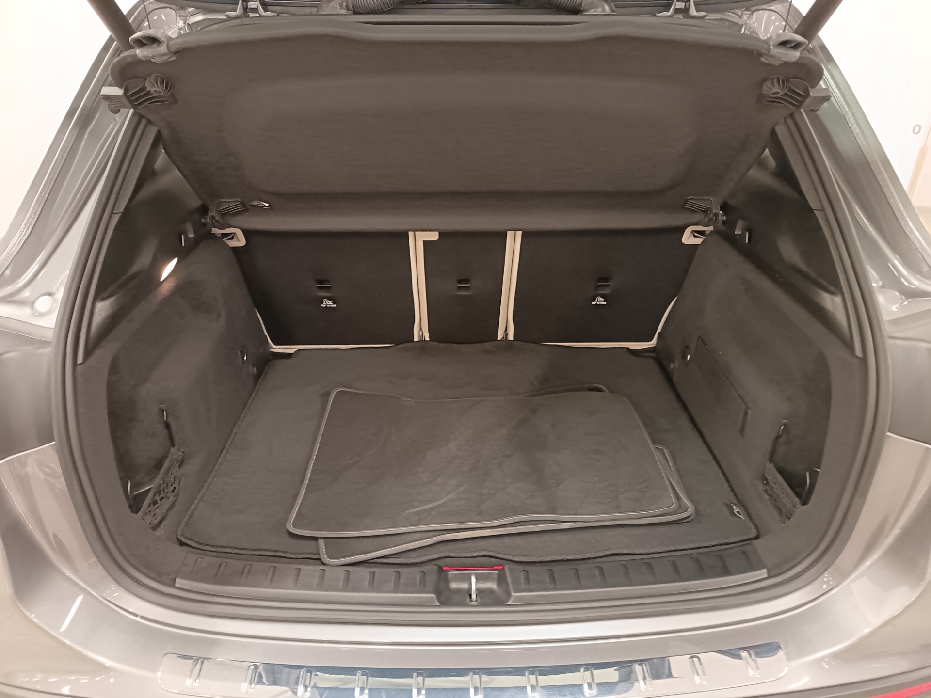 MERCEDES-BENZ GLA 2021