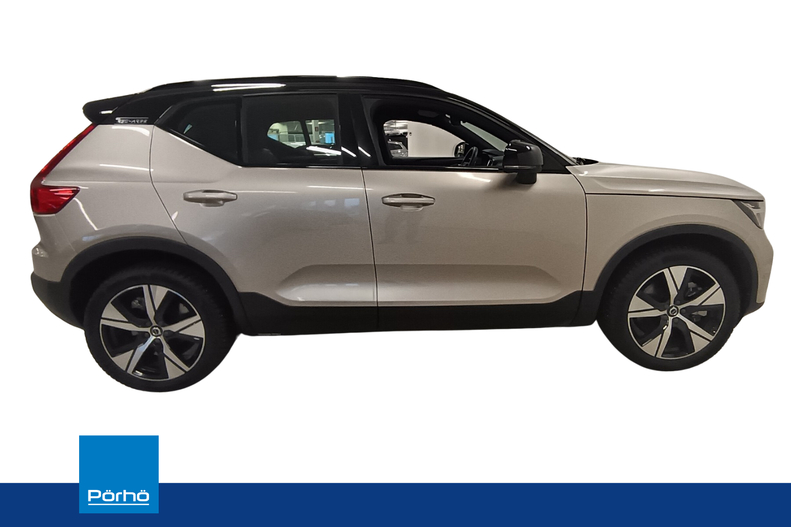 VOLVO XC40 2023