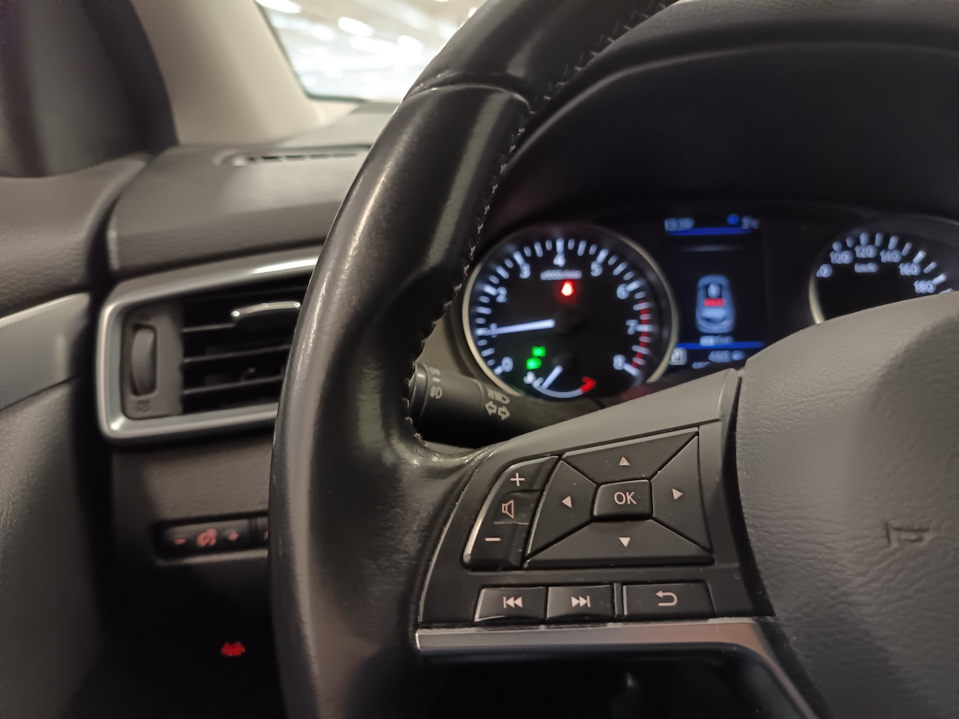 NISSAN Qashqai 2019