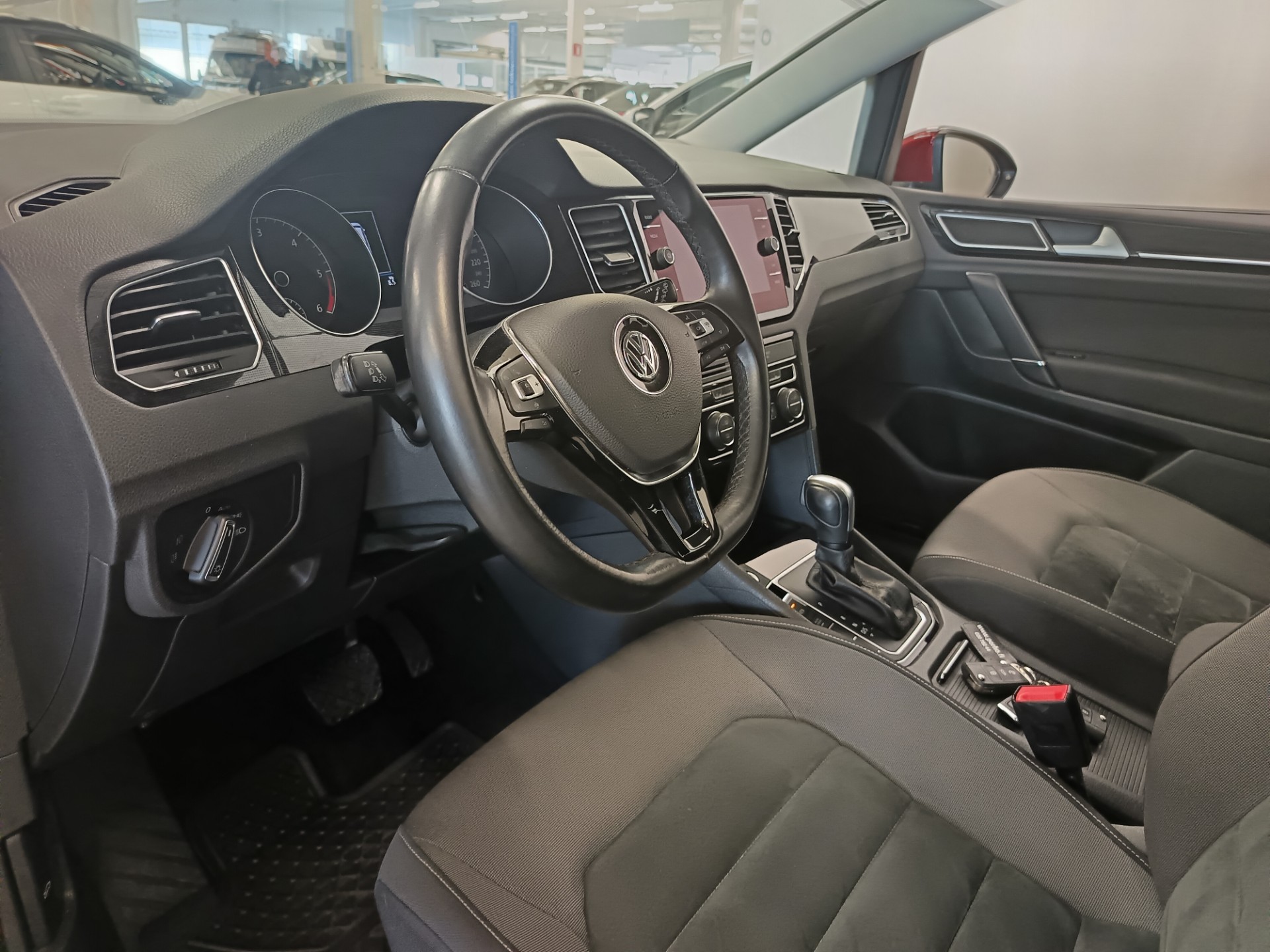VOLKSWAGEN Golf Sportsvan 2019