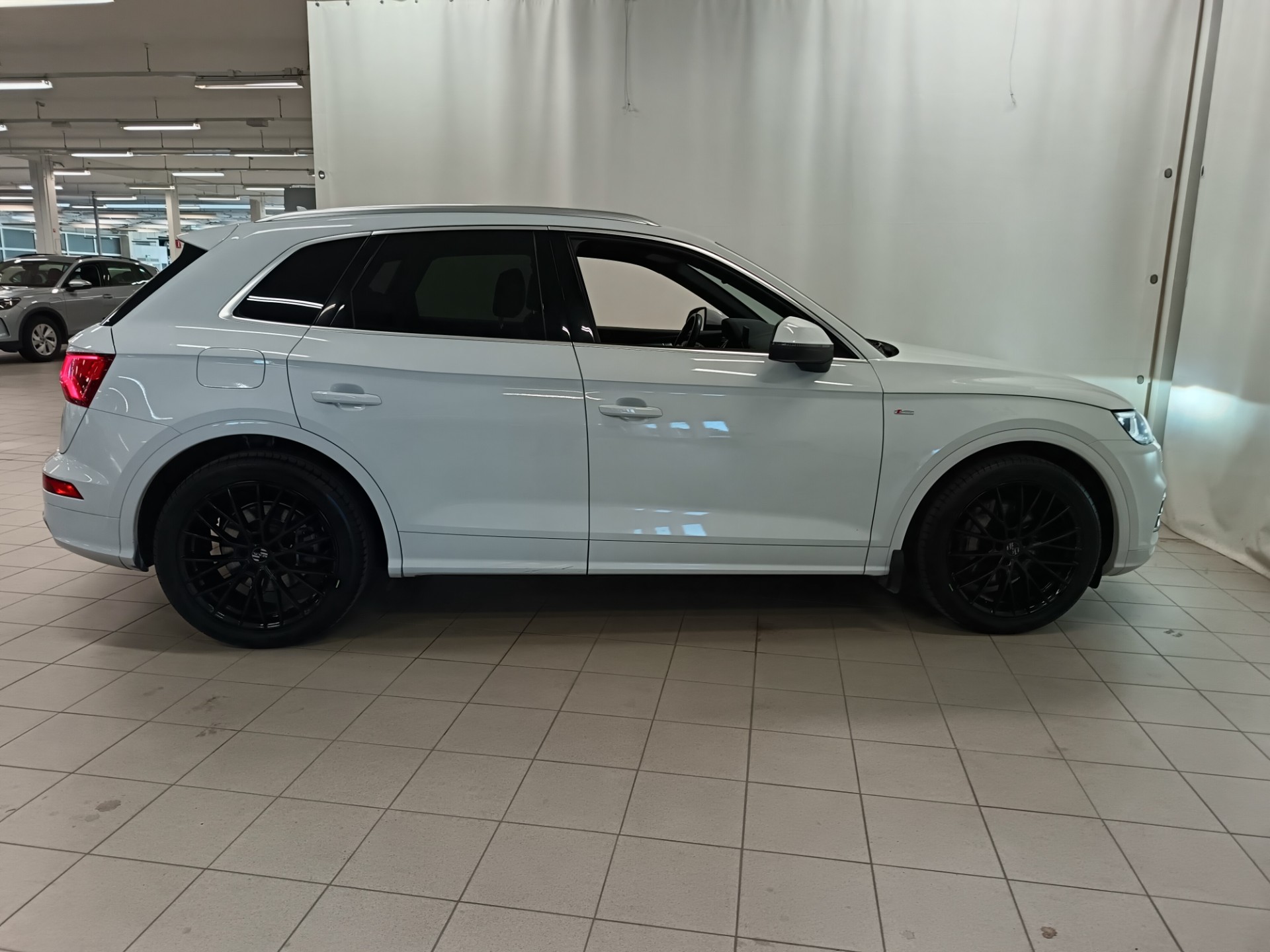 AUDI Q5 6