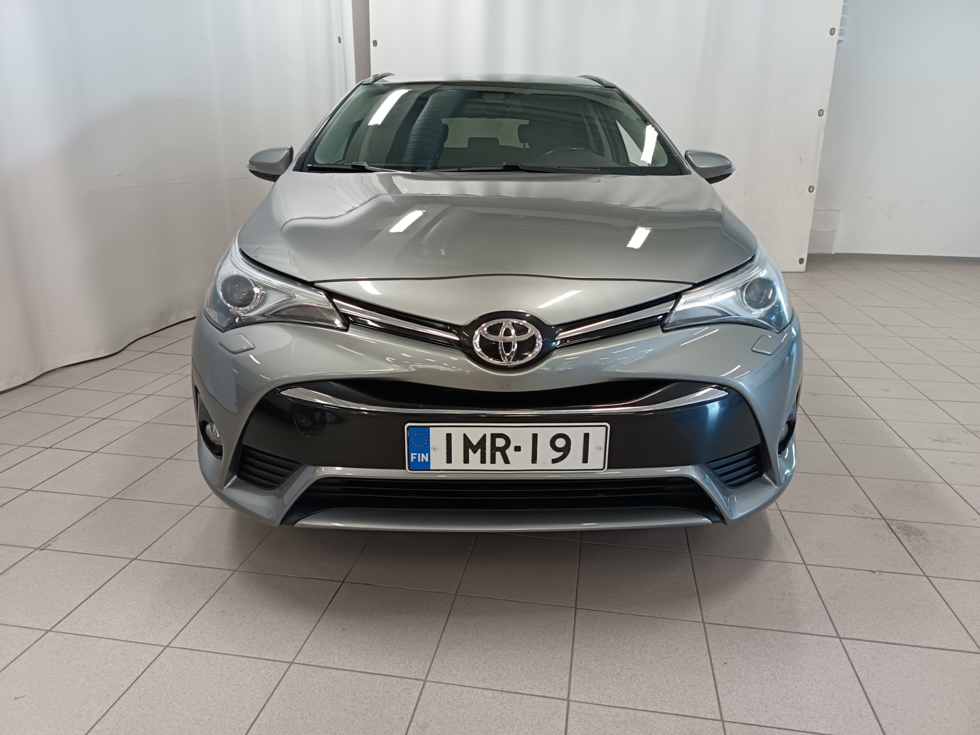 TOYOTA Avensis 2016