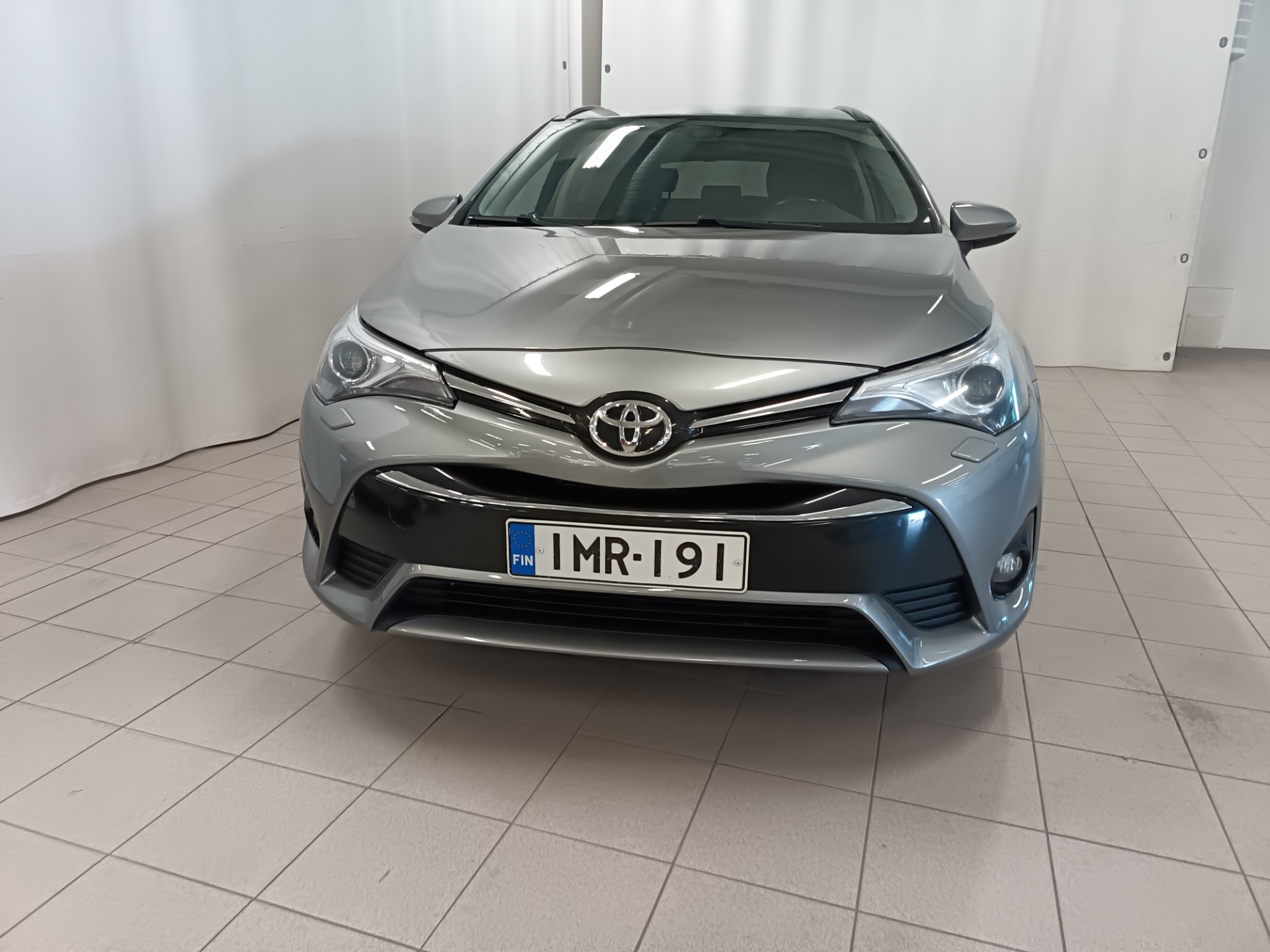 TOYOTA Avensis 2016