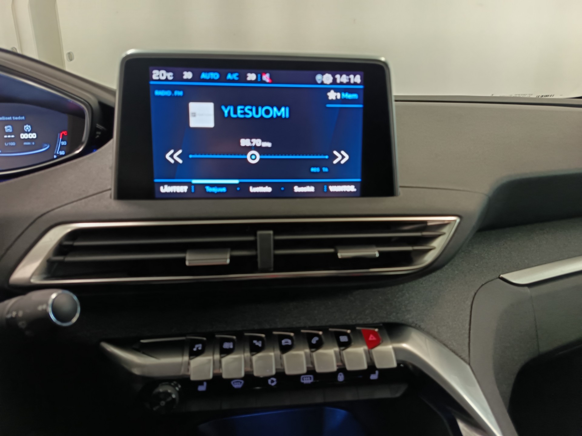 PEUGEOT 3008 2020