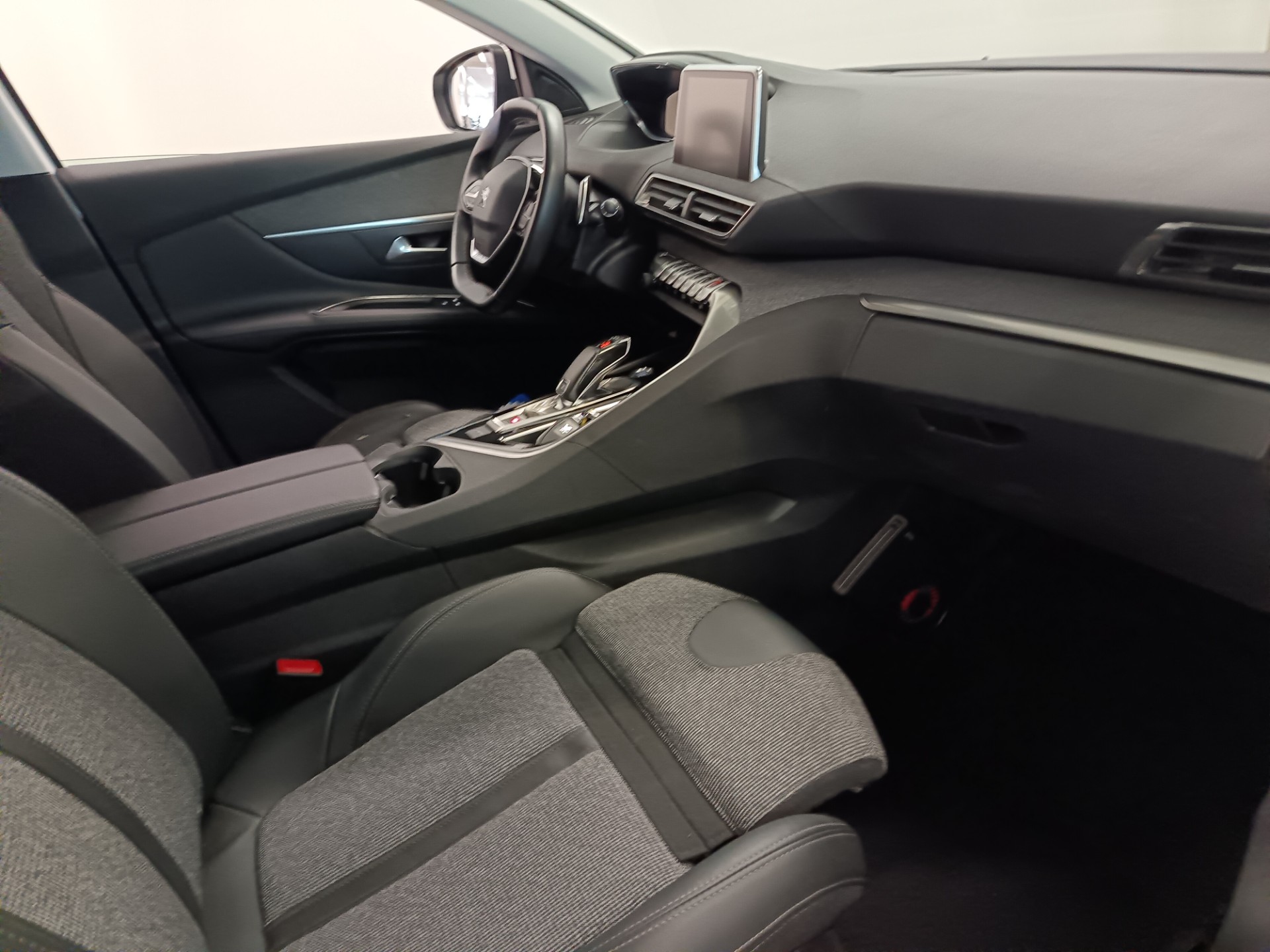 PEUGEOT 3008 2020