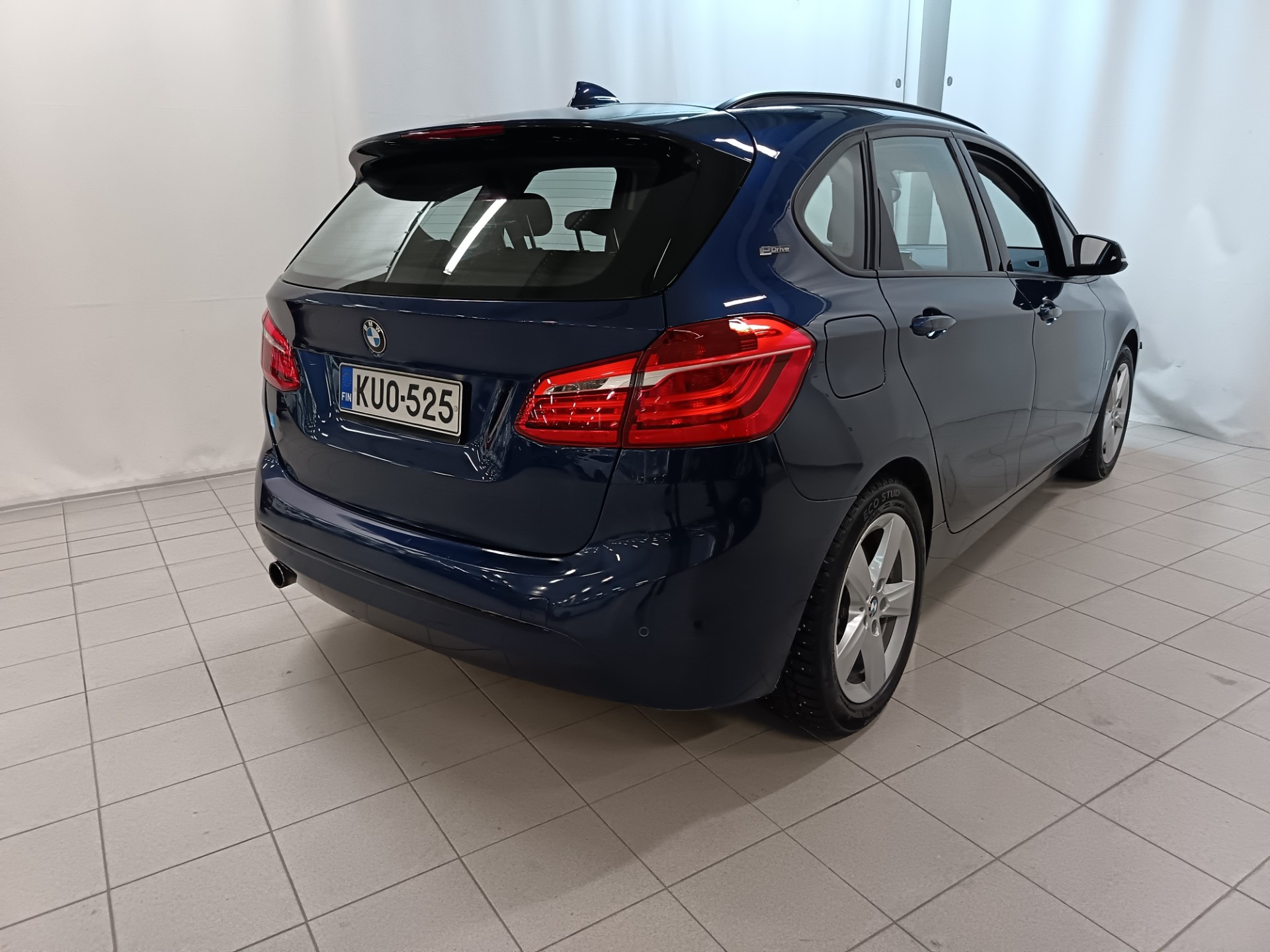 BMW 225 2016
