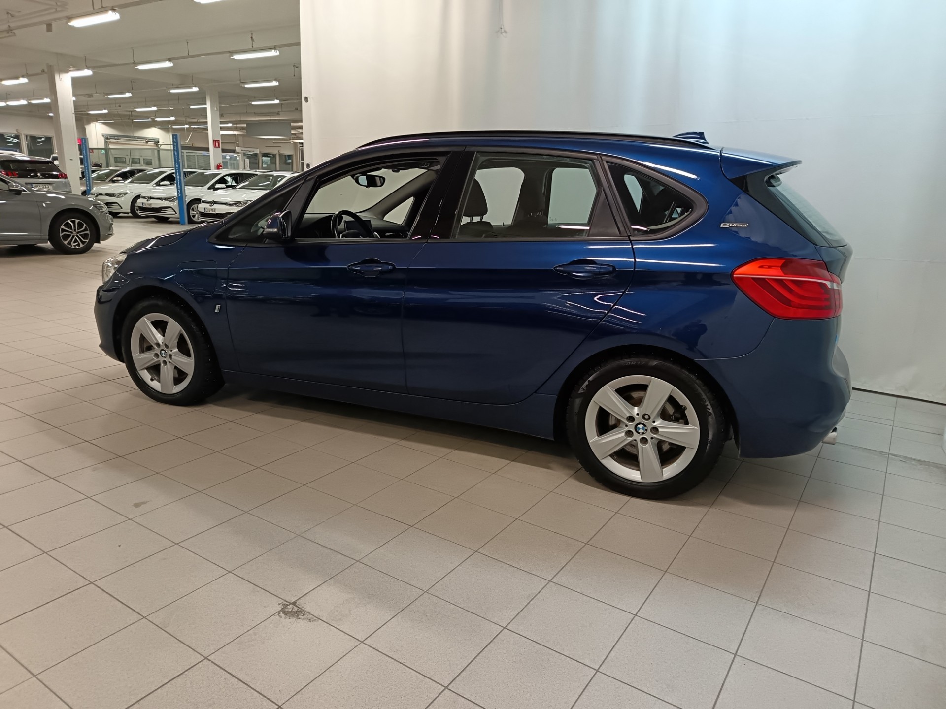BMW 225 2016