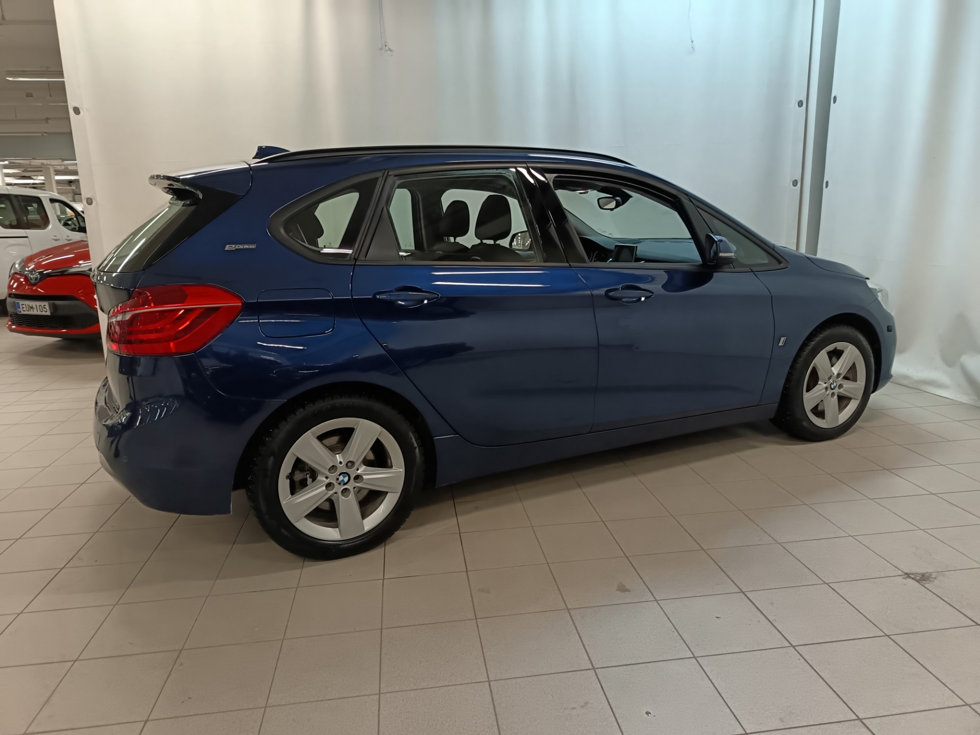 BMW 225 2016