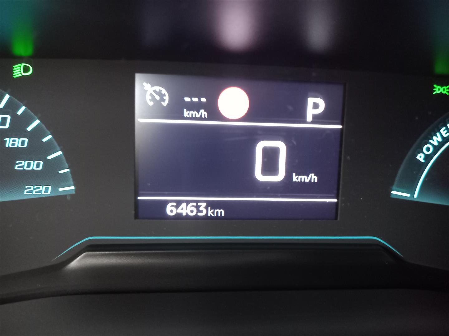 PEUGEOT 2008 2025