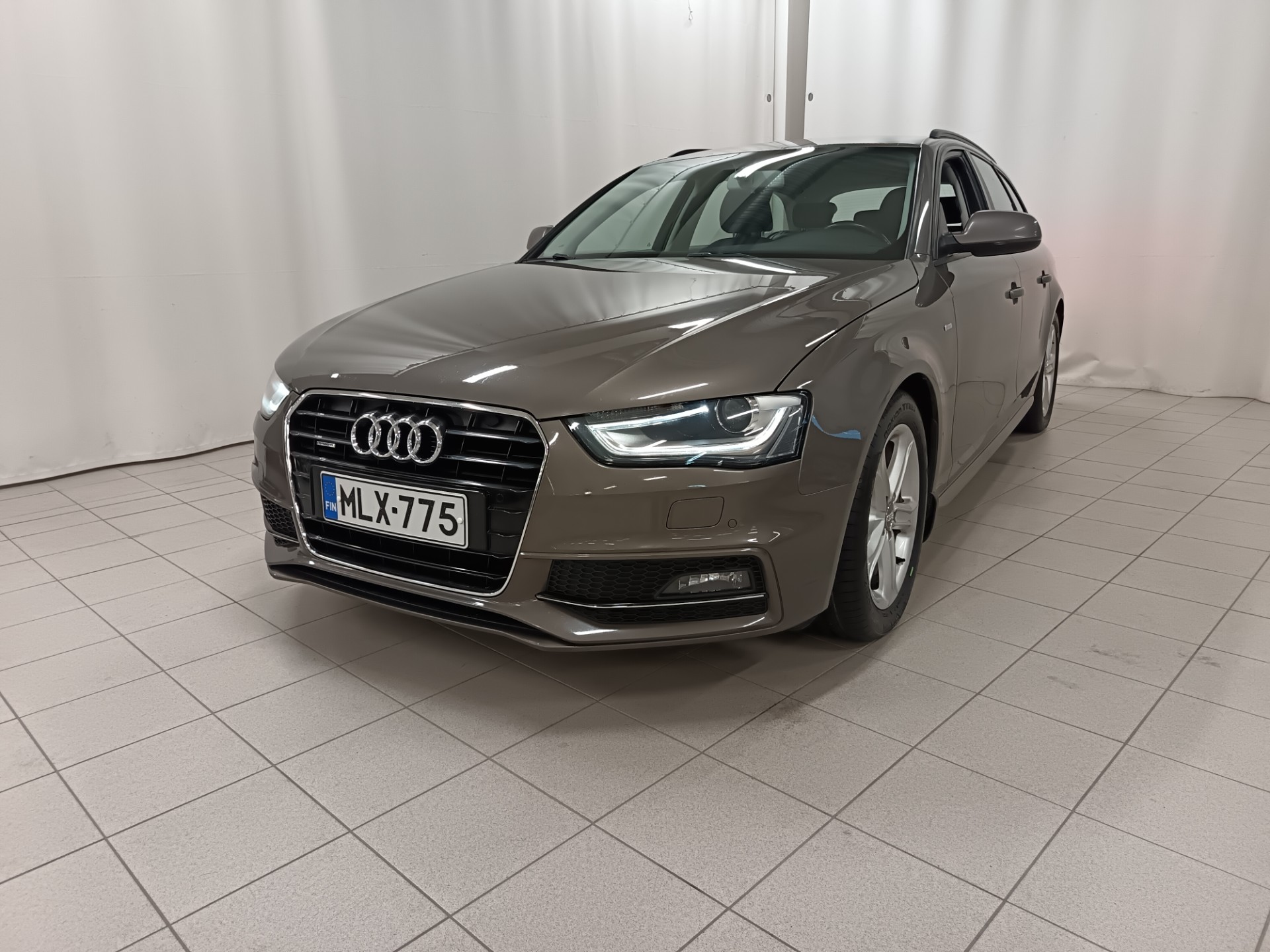 AUDI A4 2014