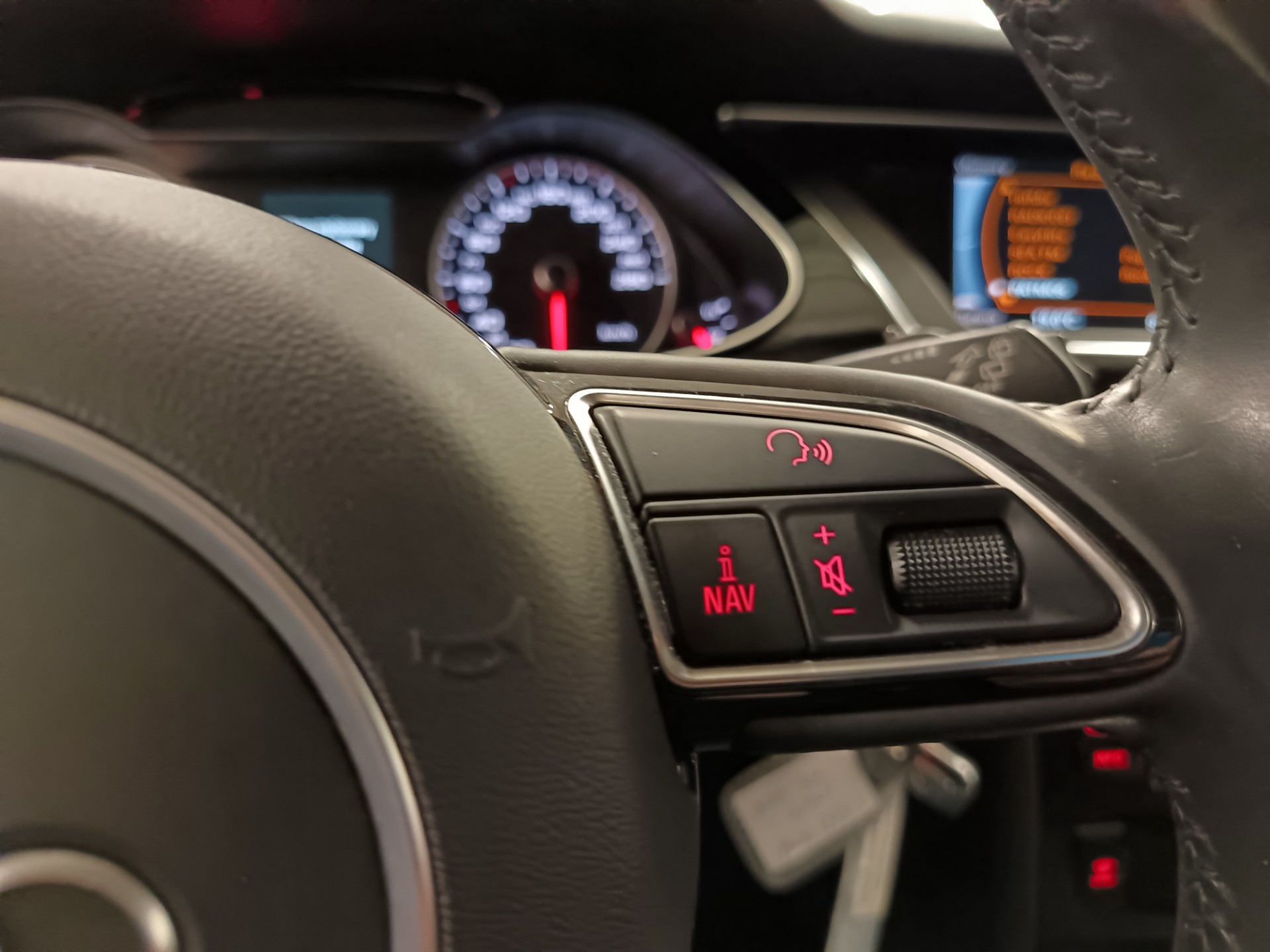 AUDI A4 2014