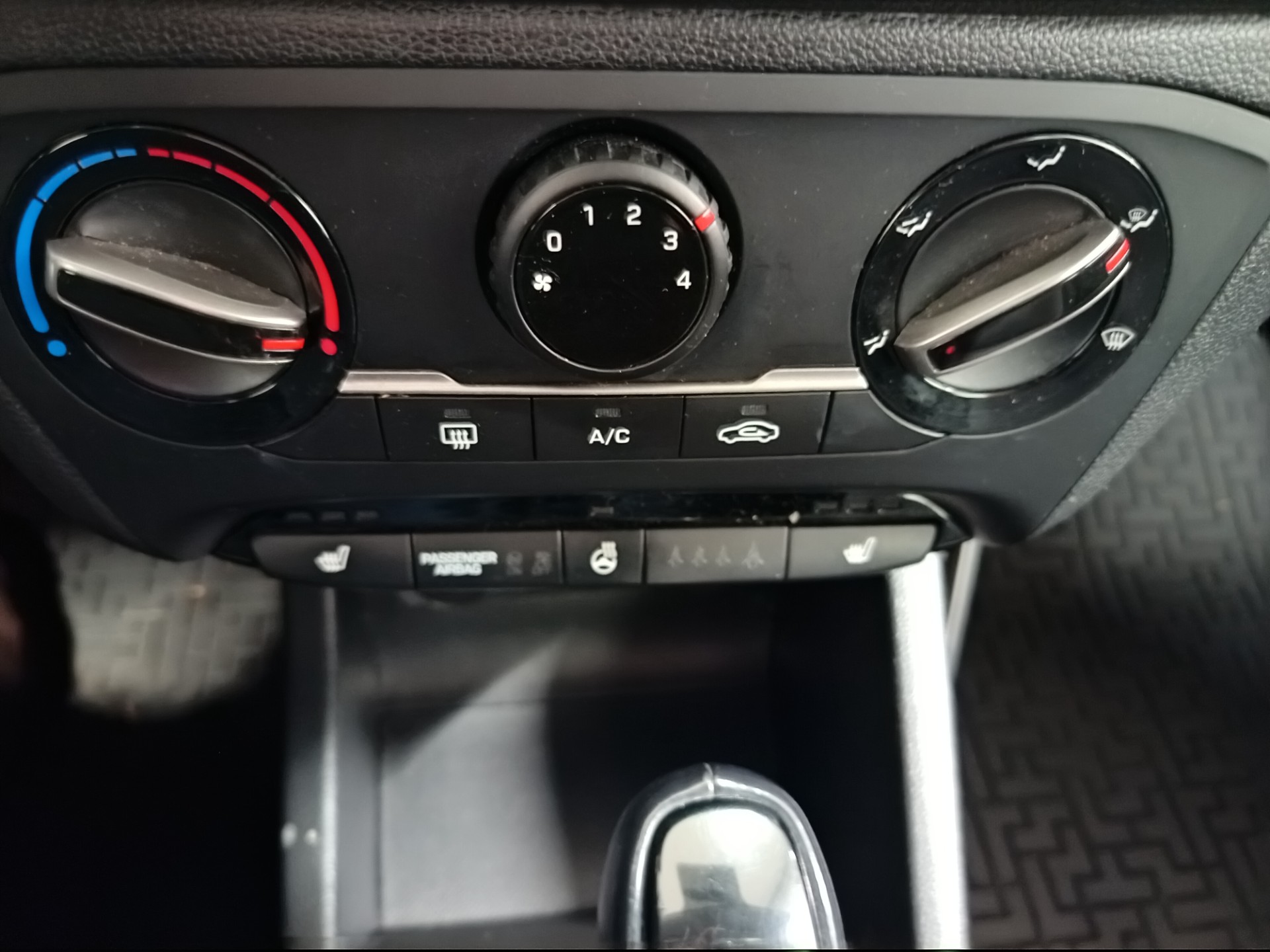 HYUNDAI i20 Hatchback 2019