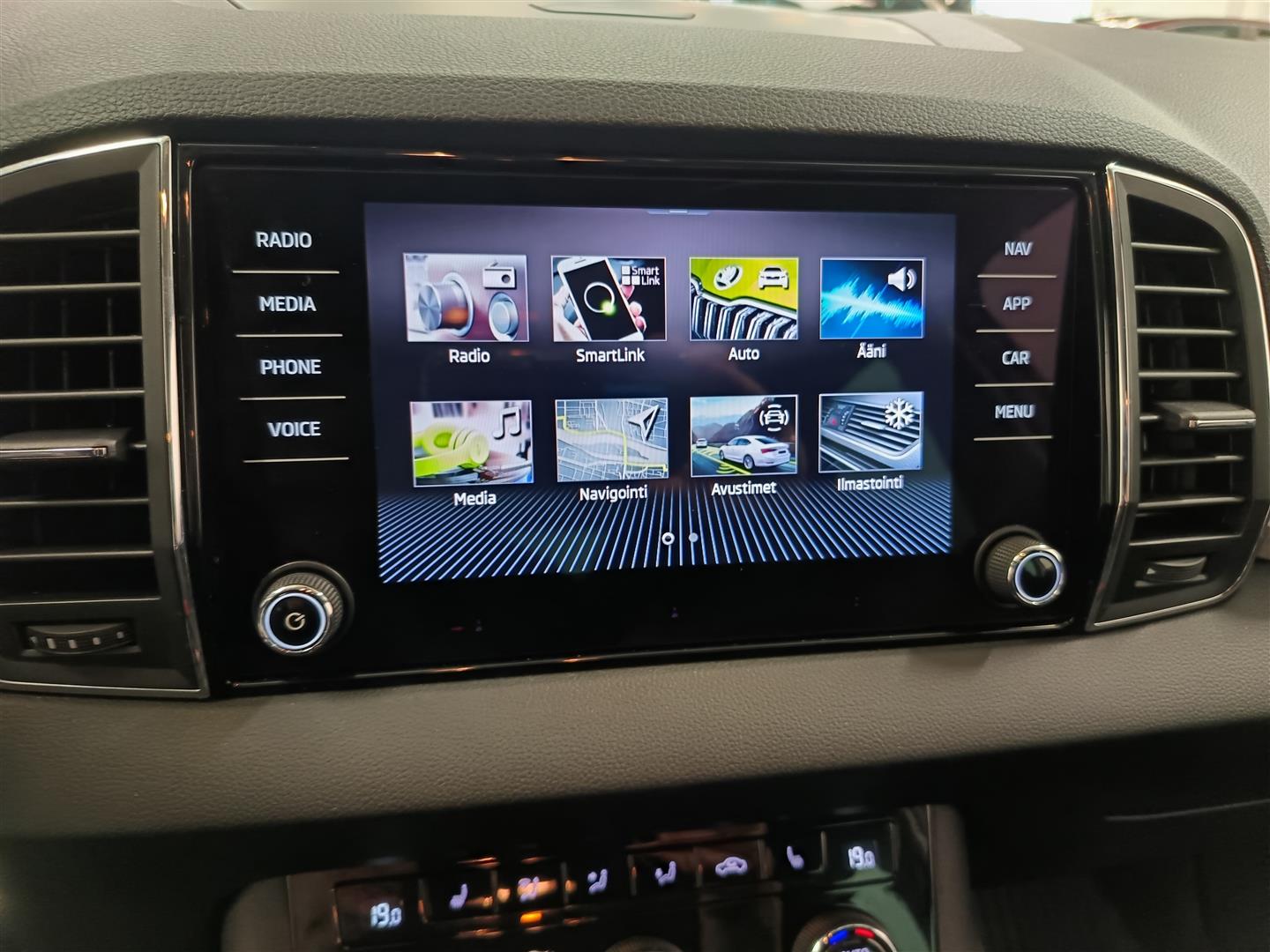 SKODA Karoq 2023
