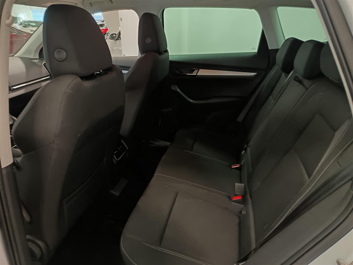SKODA Karoq 2023