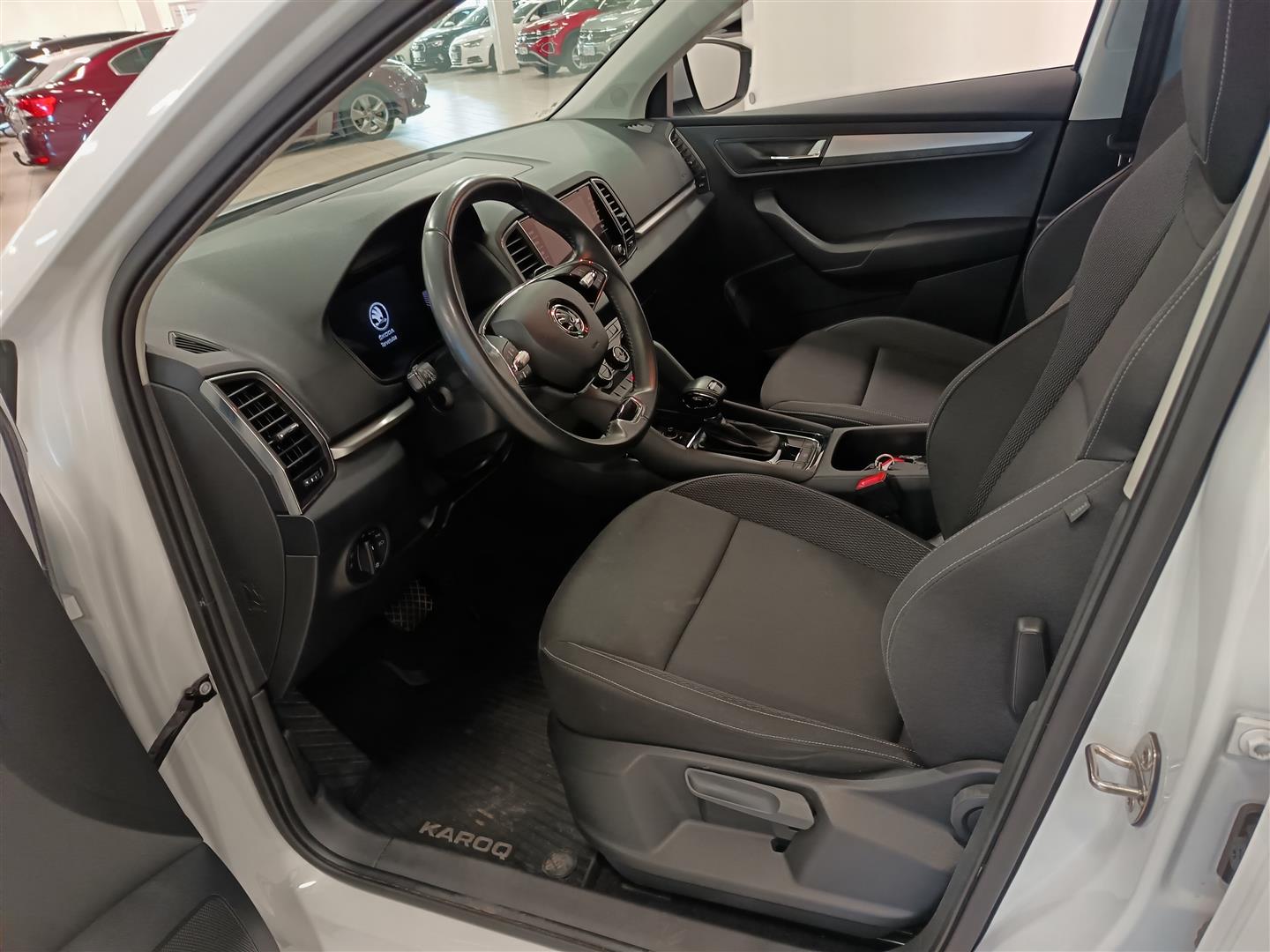 SKODA Karoq 2023