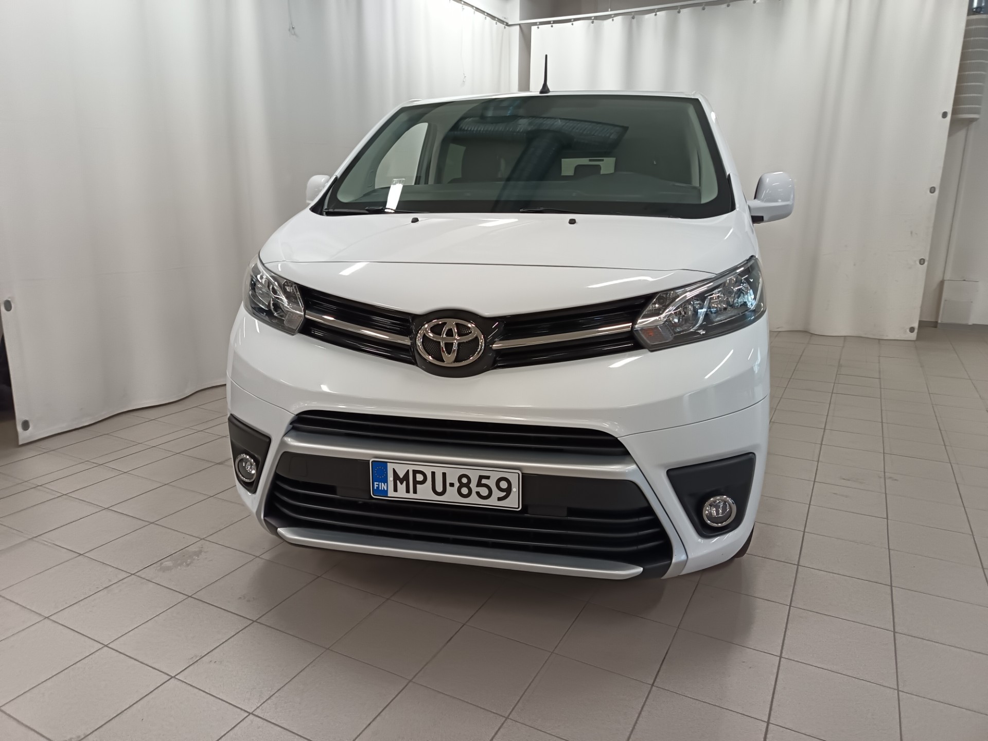 Toyota Proace Verso 2024
