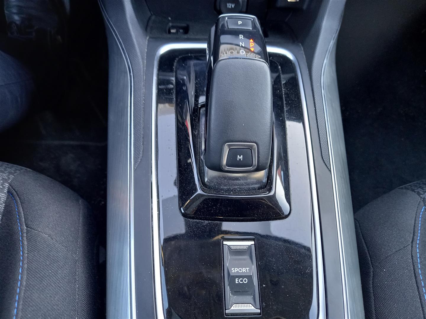 PEUGEOT 308 2020