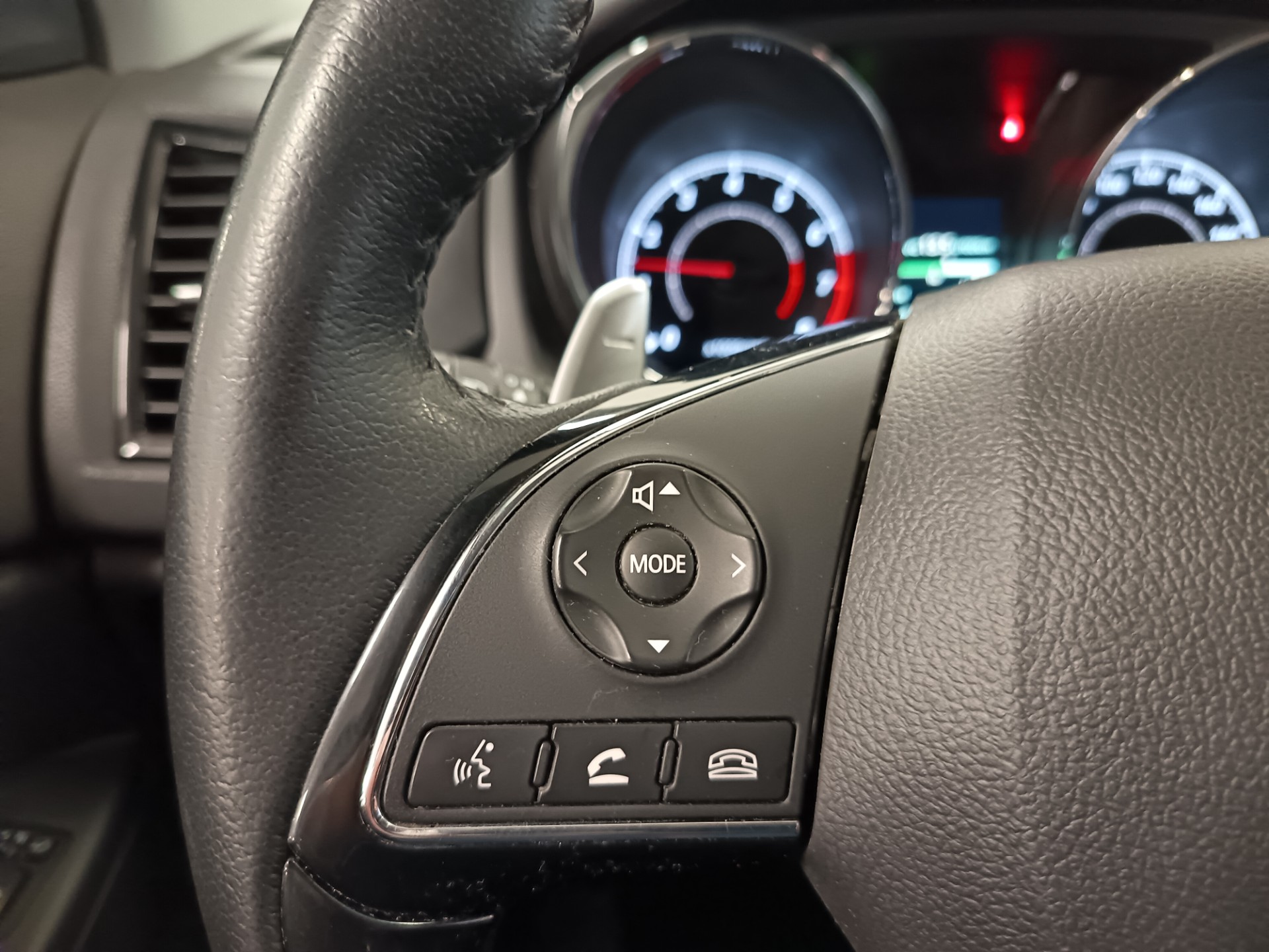 MITSUBISHI ASX 2020