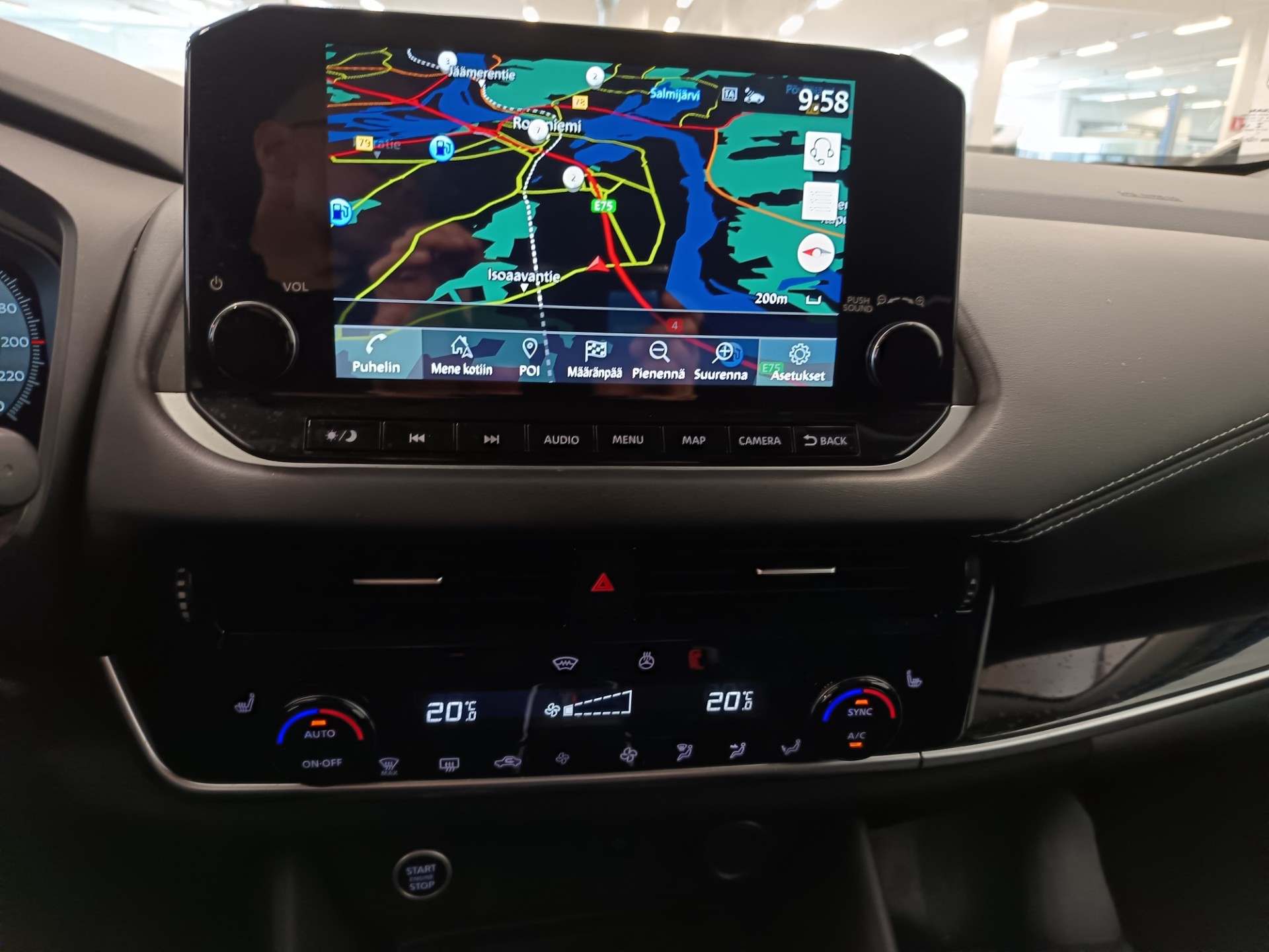 NISSAN Qashqai 2022