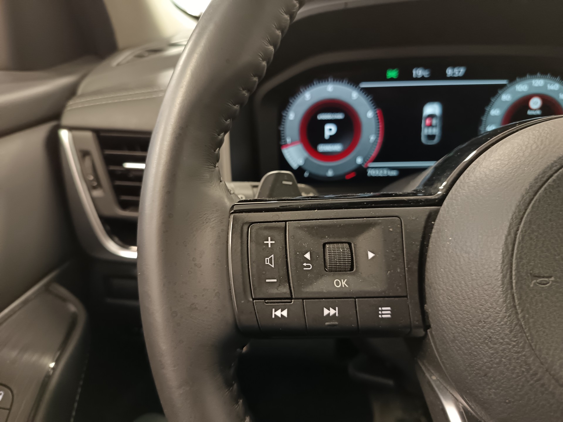 NISSAN Qashqai 2022