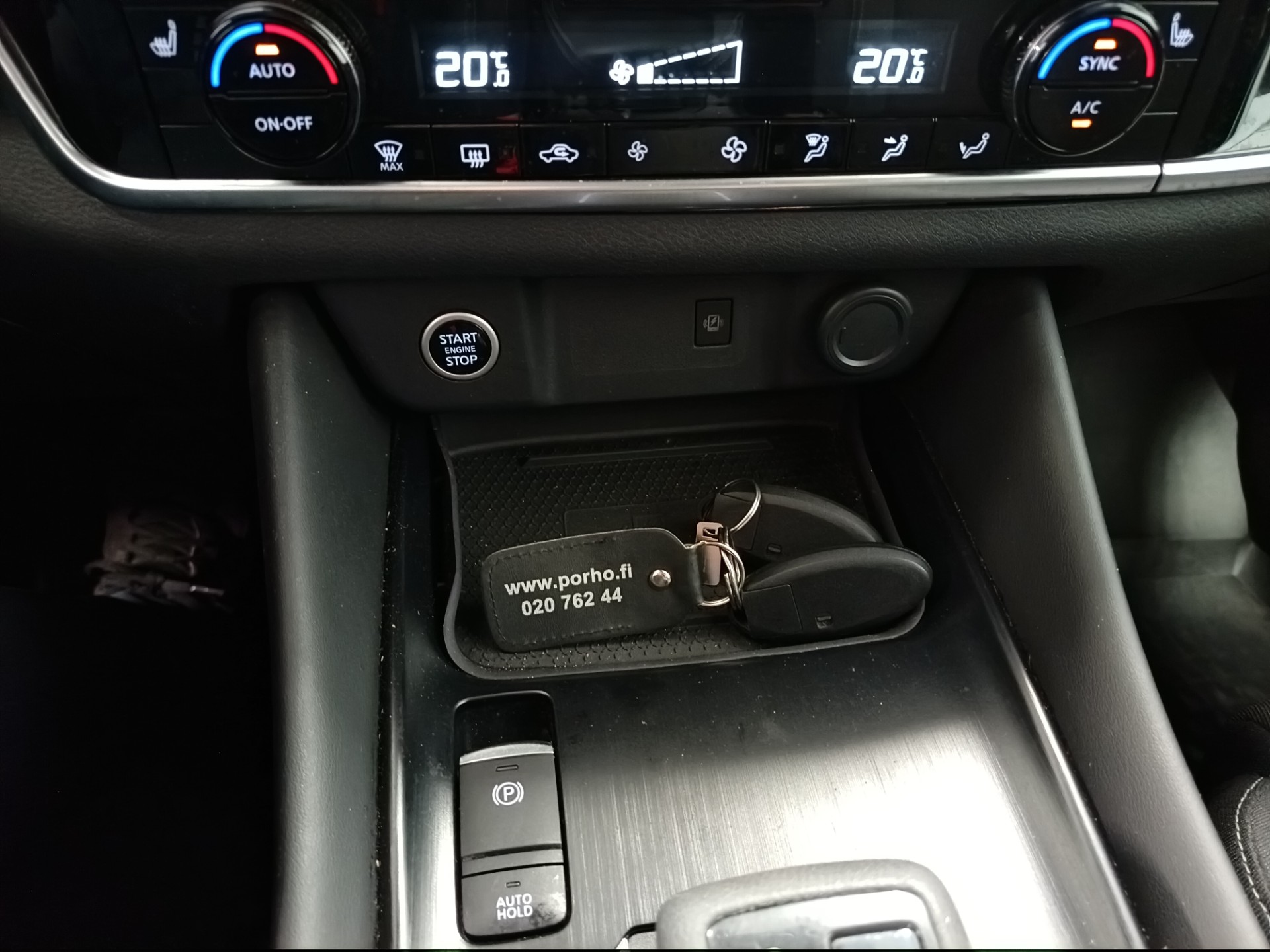 NISSAN Qashqai 2022