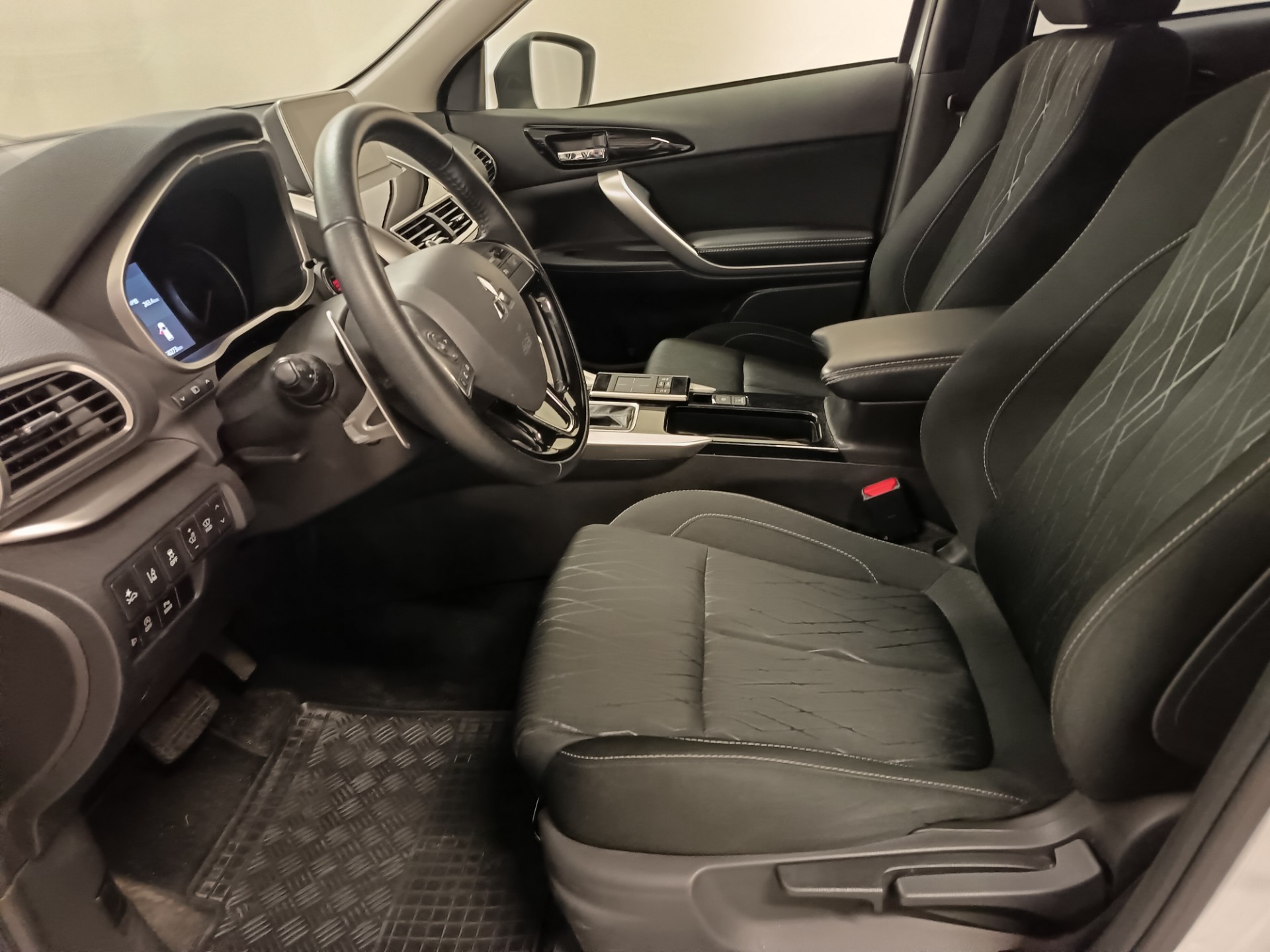 MITSUBISHI Eclipse Cross 2019