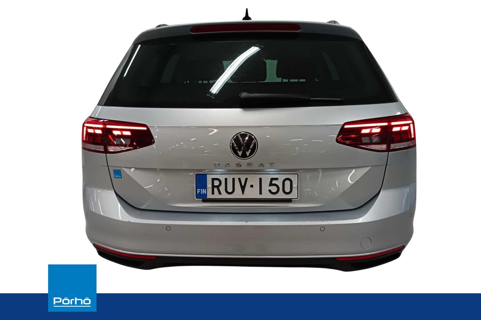 VOLKSWAGEN Passat 2023