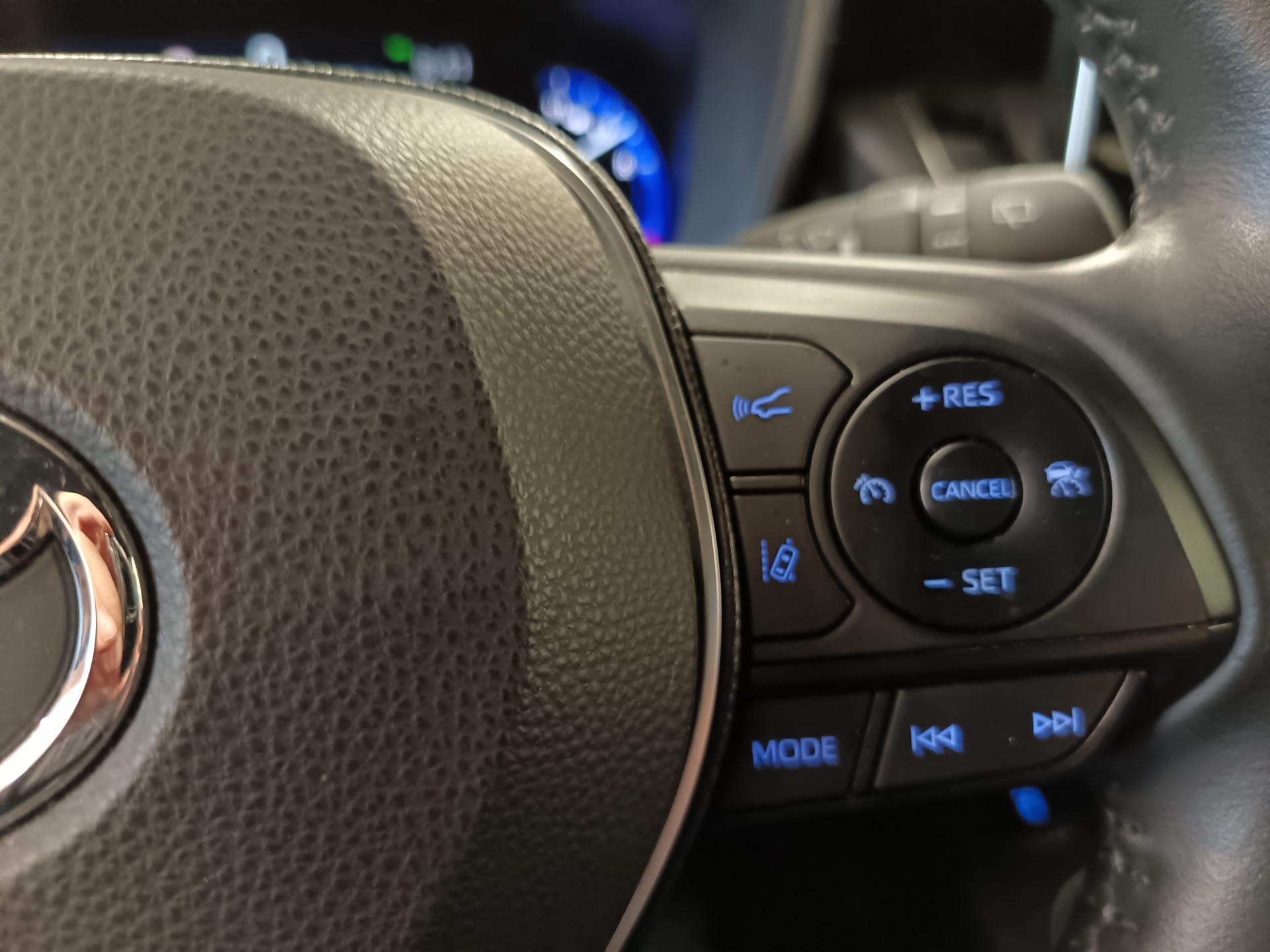 TOYOTA Corolla 16