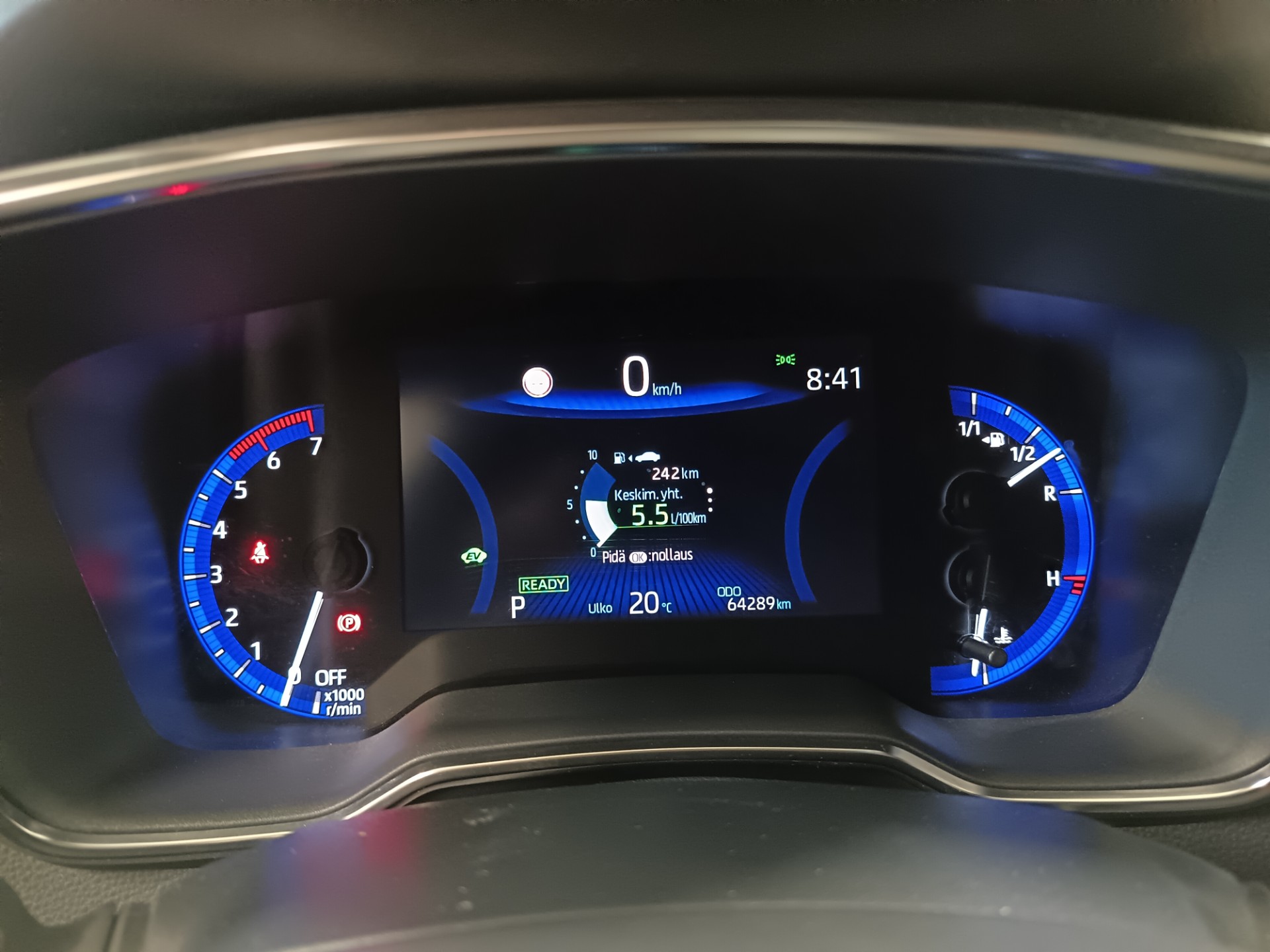 TOYOTA Corolla 17