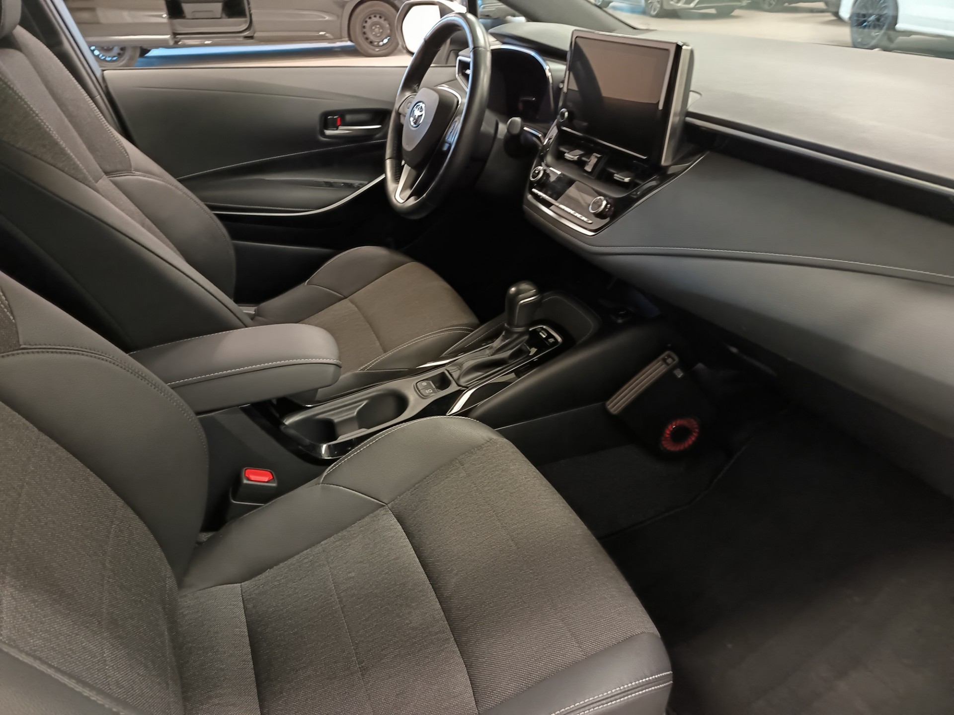 TOYOTA Corolla 23