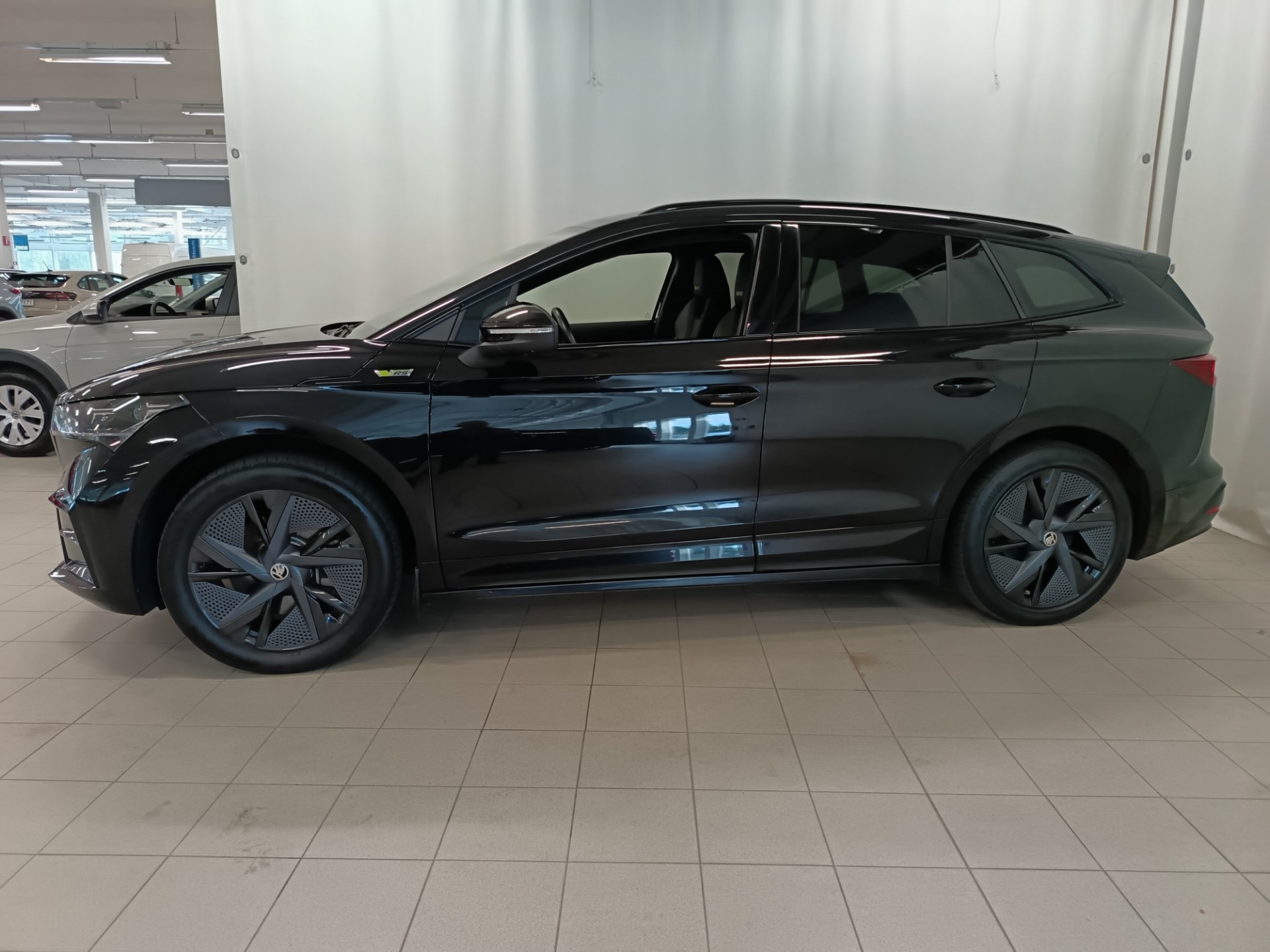 SKODA Enyaq 2024