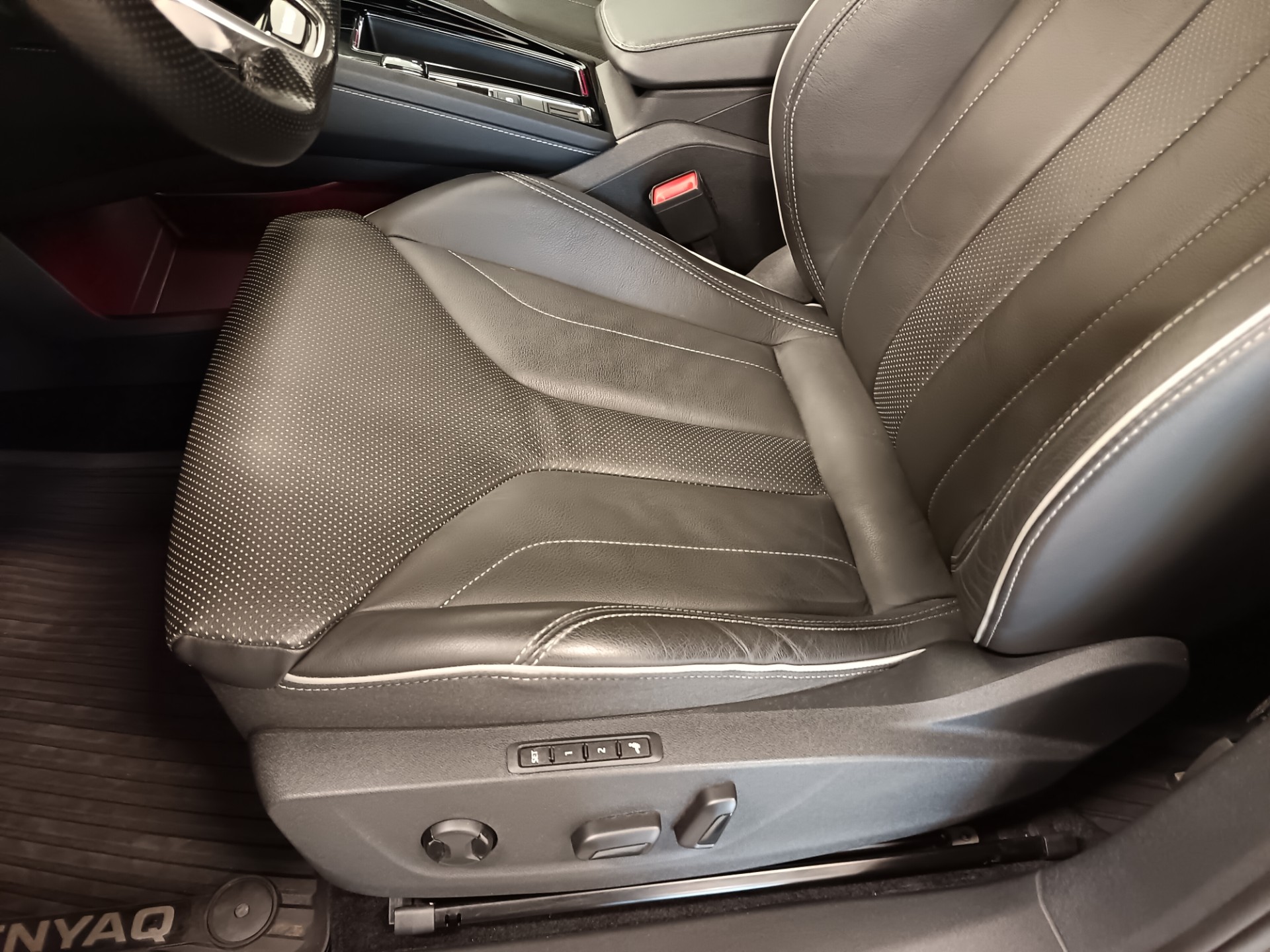 SKODA Enyaq 2024
