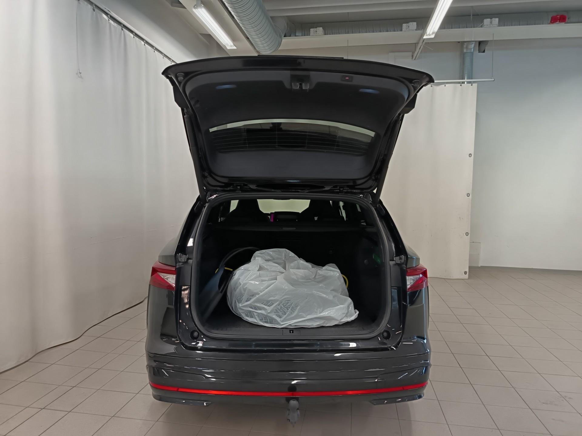 SKODA Enyaq 2024