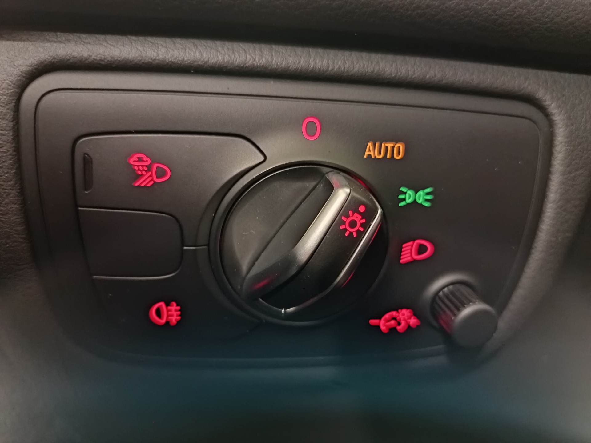 AUDI A6 allroad quattro 2015