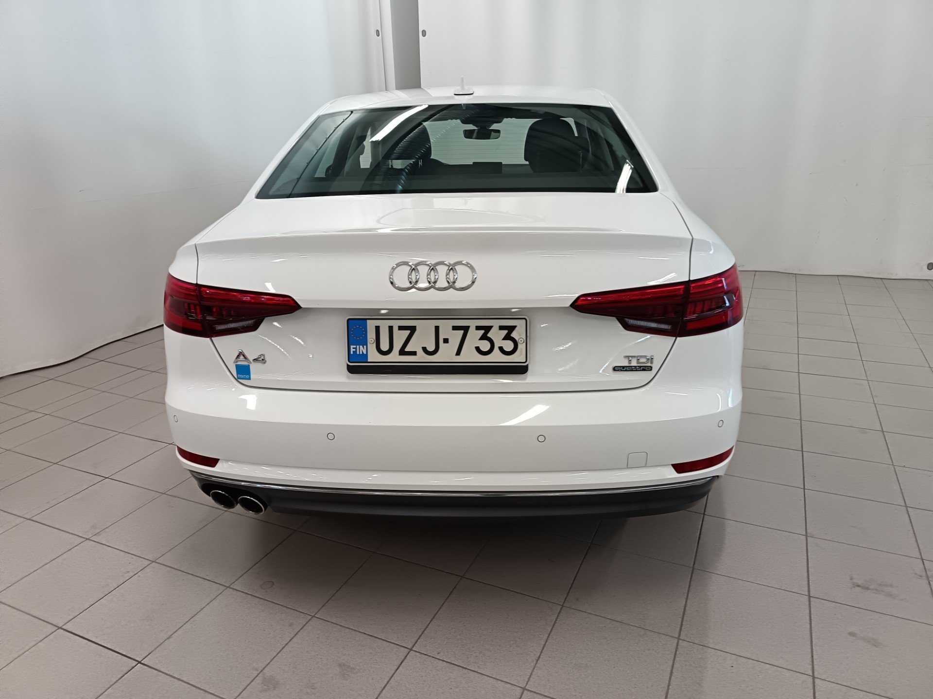 AUDI A4 2016