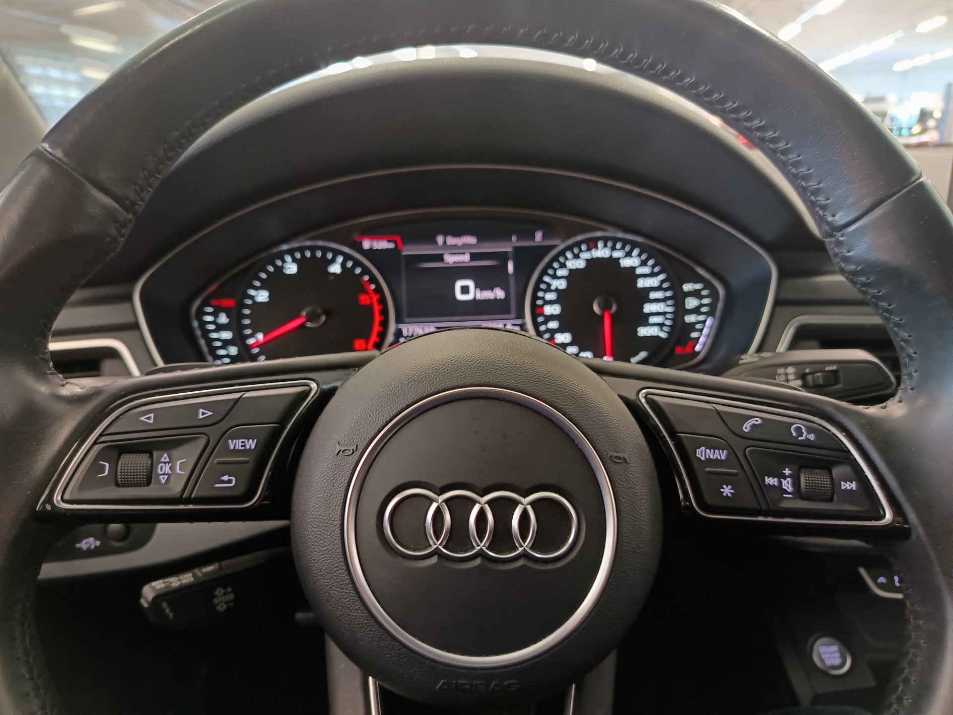 AUDI A4 2016