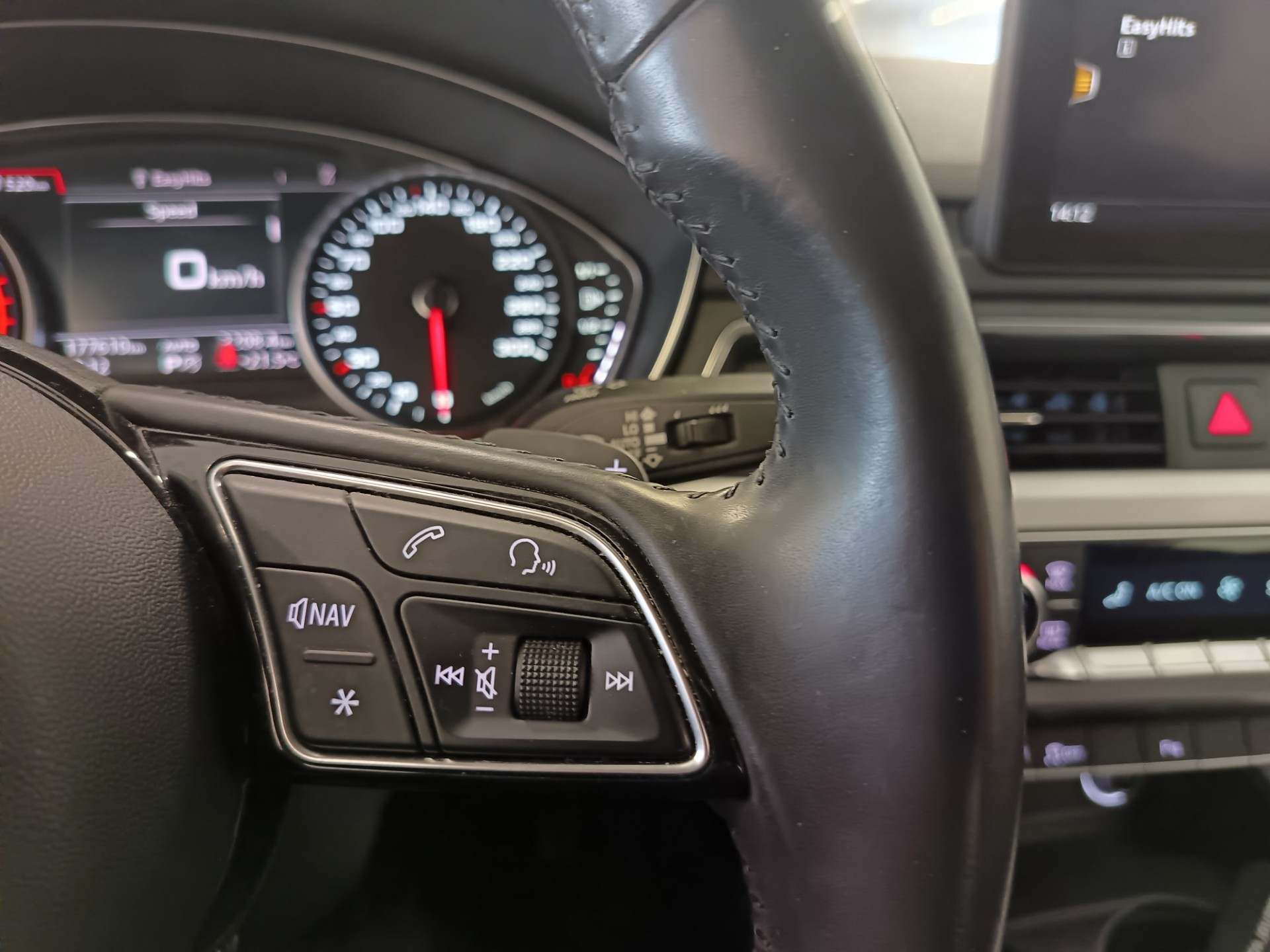 AUDI A4 2016