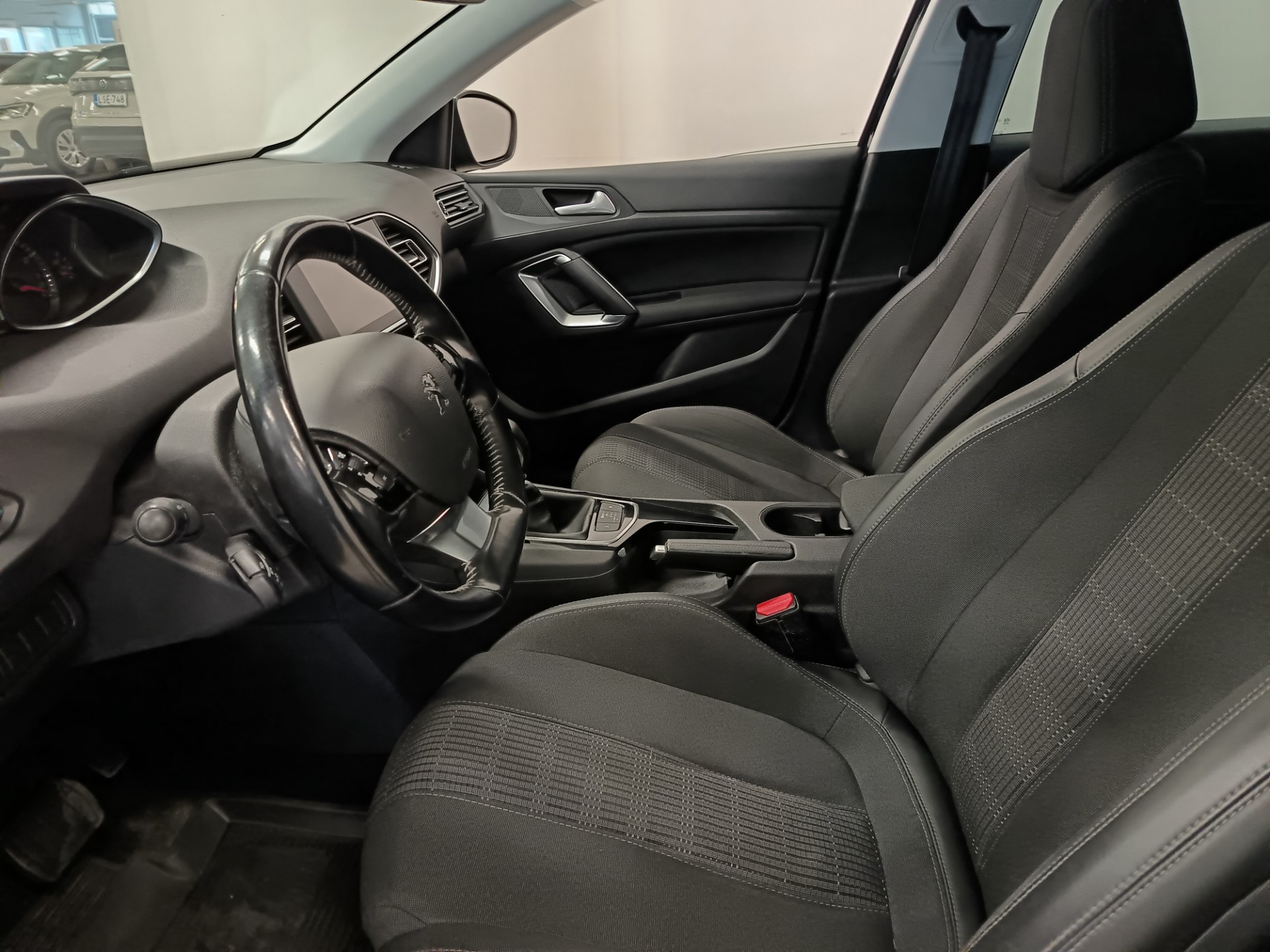 PEUGEOT 308 2018
