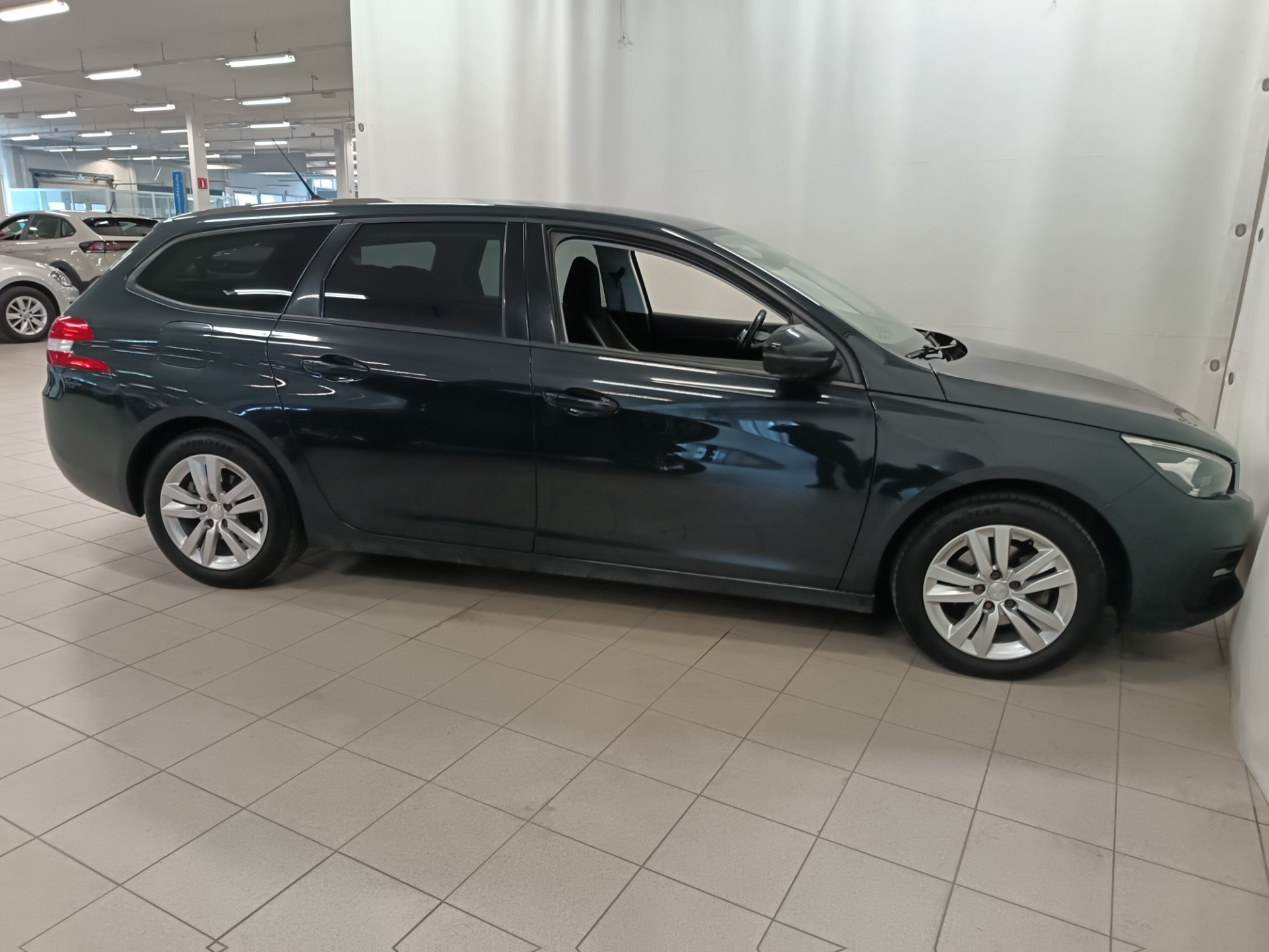 PEUGEOT 308 2018