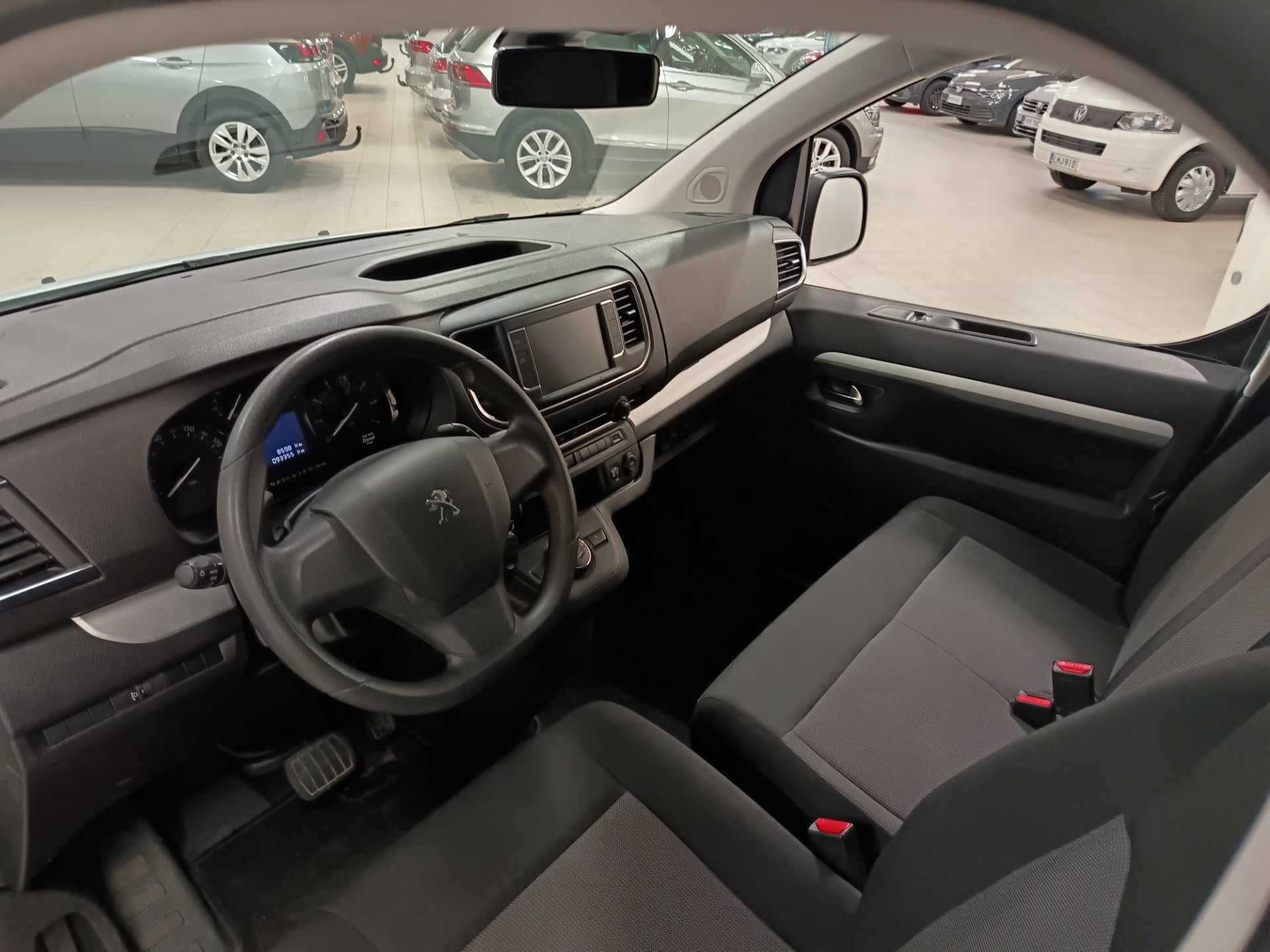 Peugeot Traveller 2022