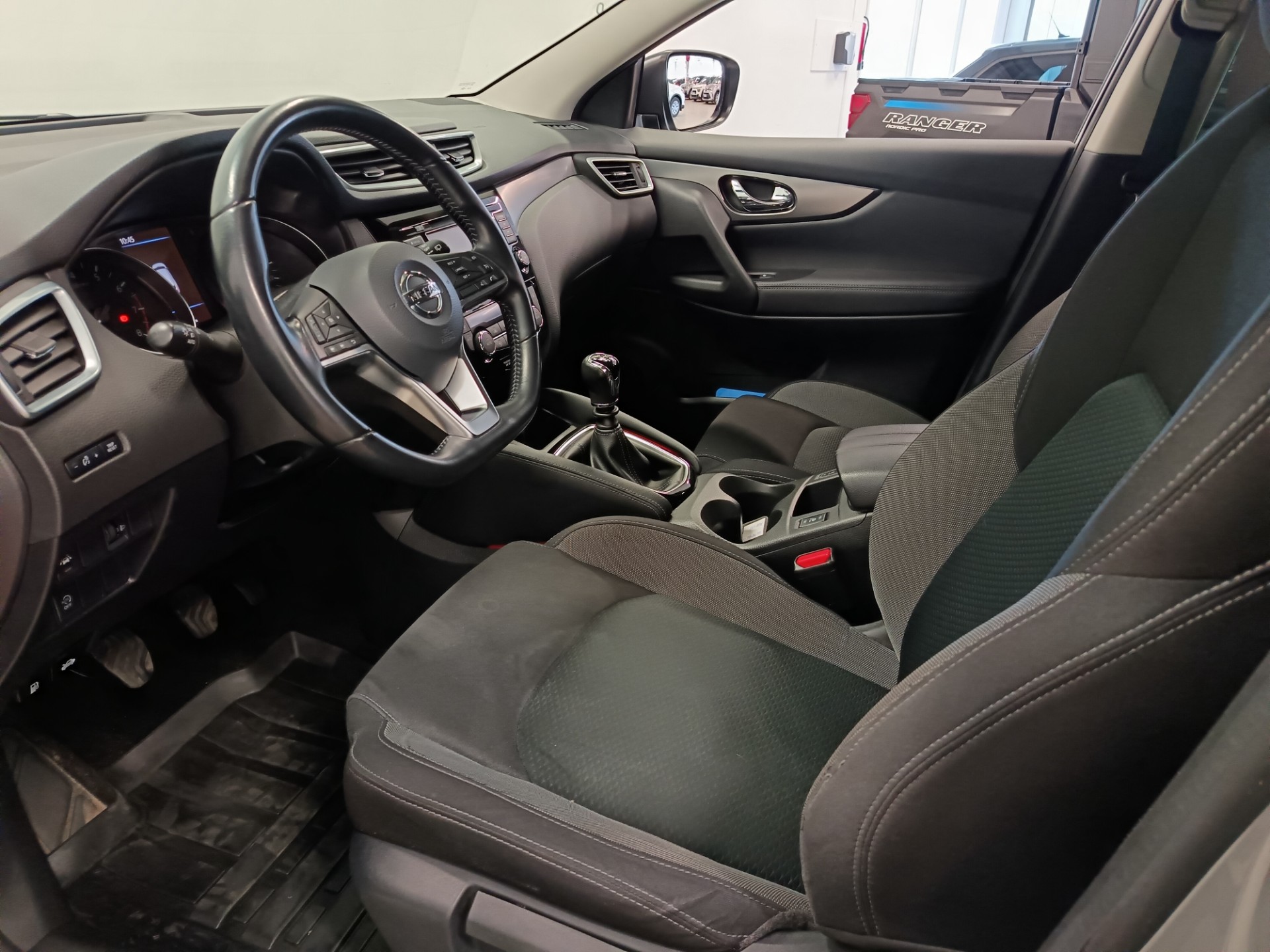 NISSAN Qashqai 2019