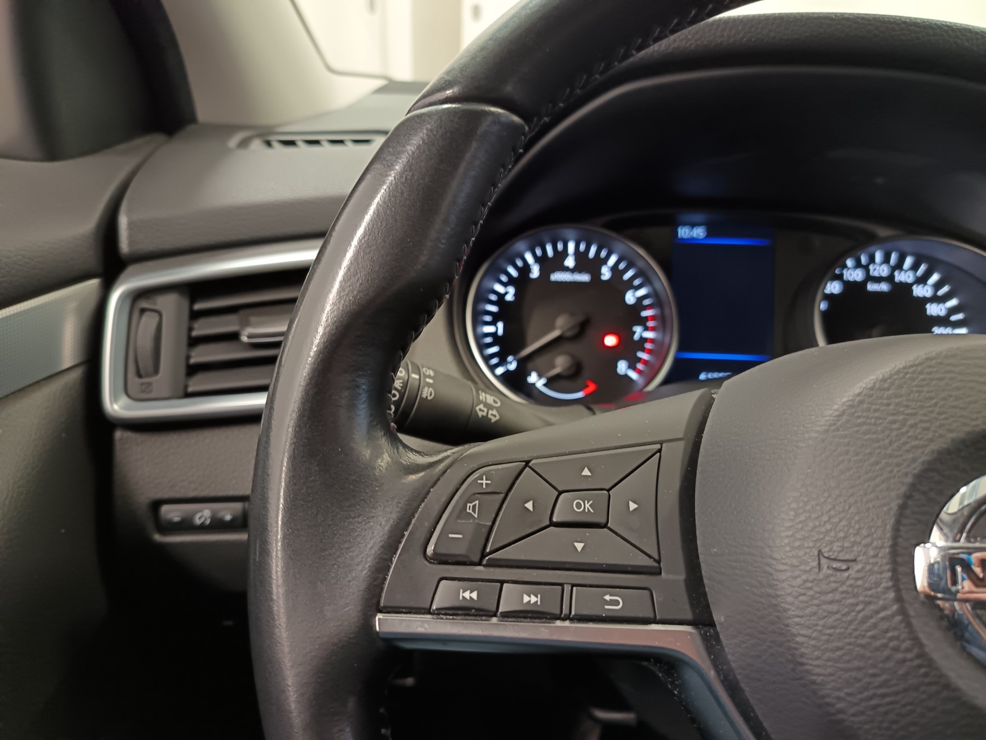 NISSAN Qashqai 2019