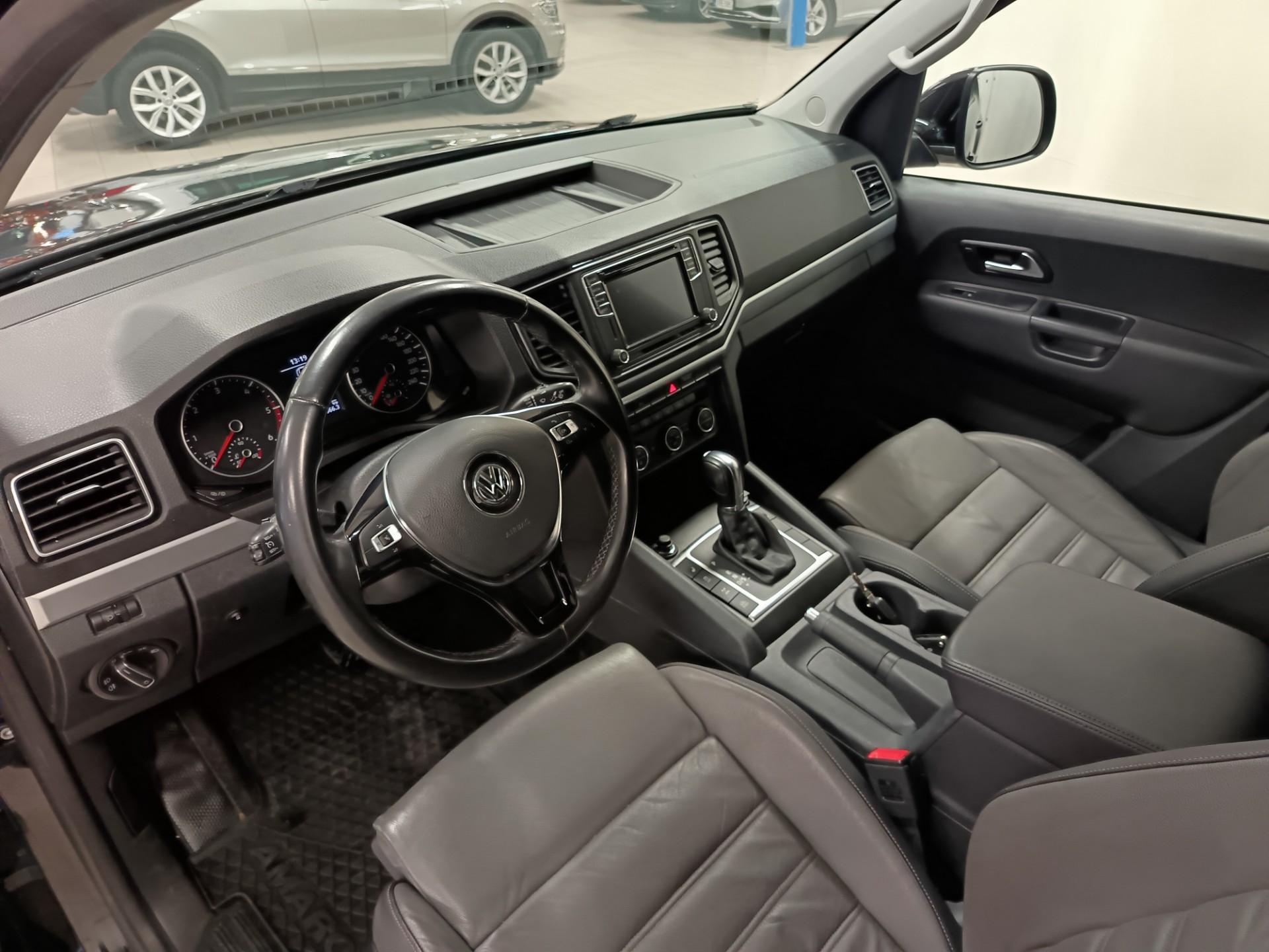 VOLKSWAGEN Amarok 2019