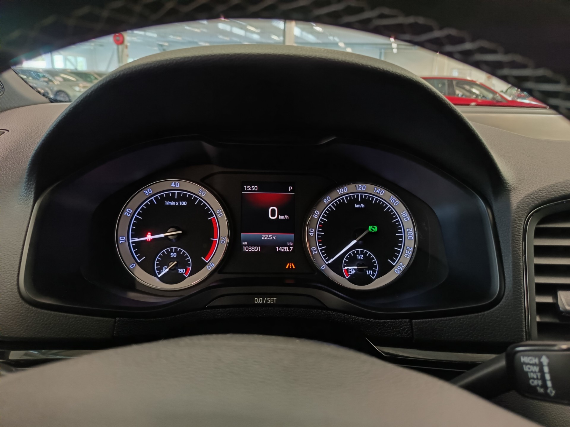 SKODA Karoq 2019