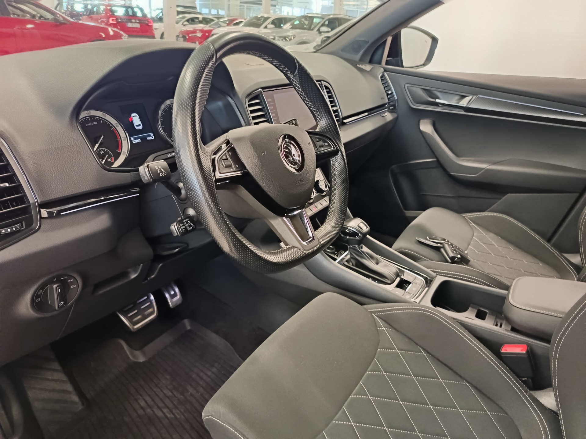 SKODA Karoq 2019