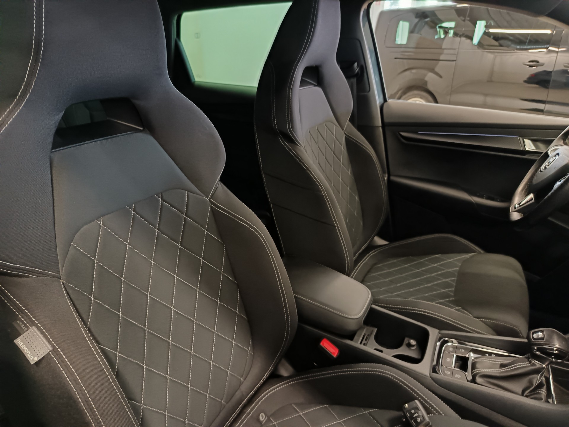 SKODA Karoq 2019