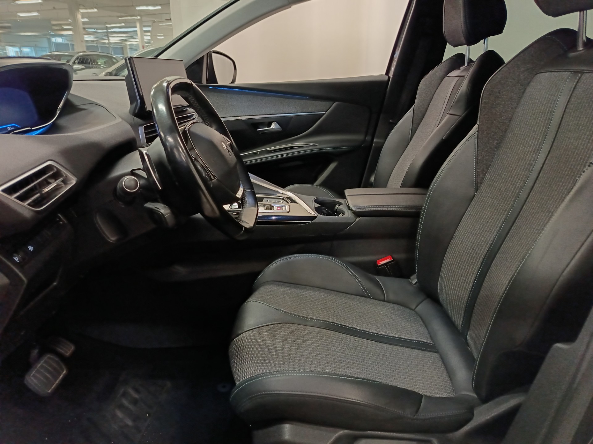 PEUGEOT 3008 2022